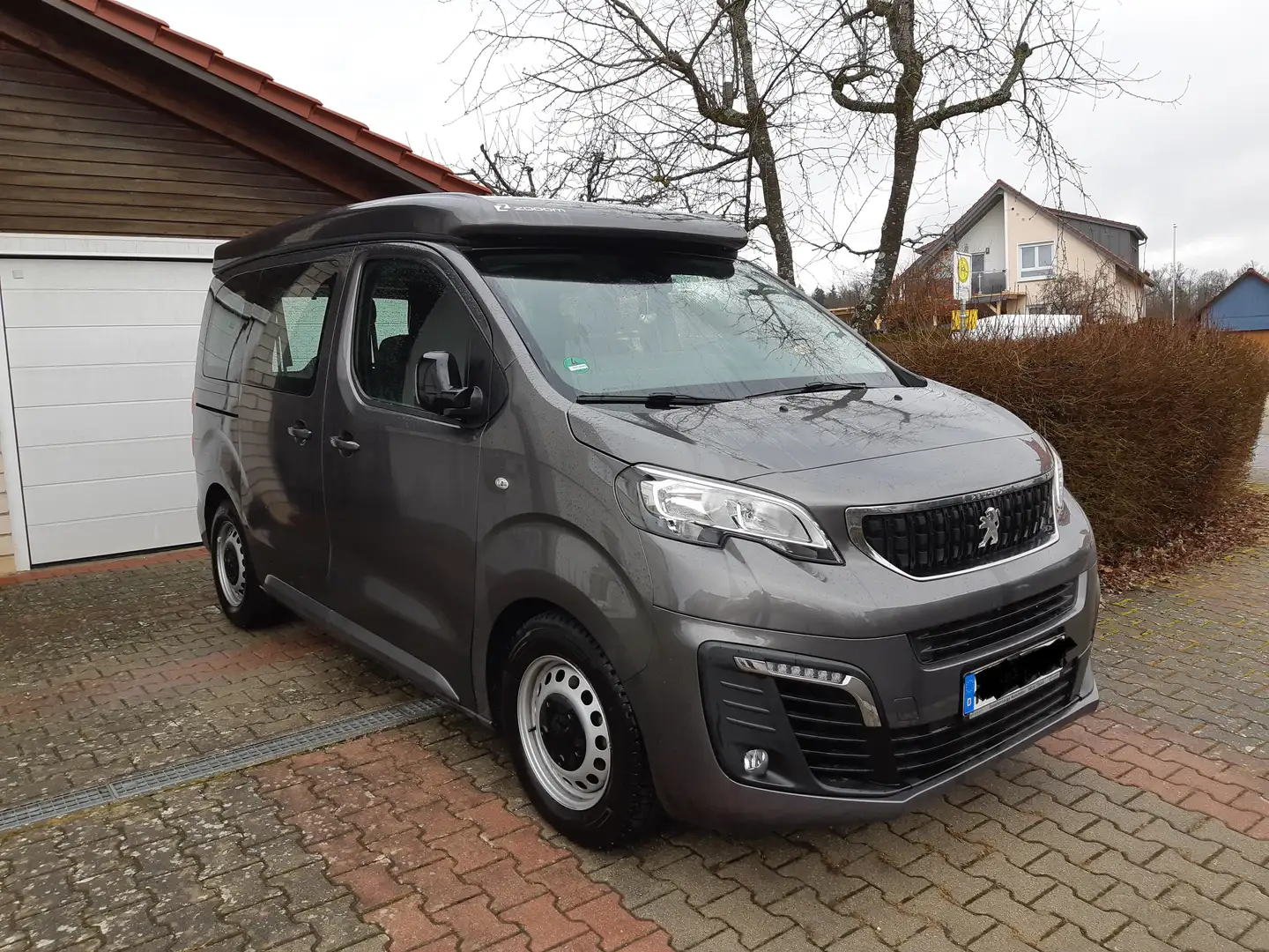 Peugeot Expert L1 Zooom Camper Stadtindianer 2.0 8-Sitzer siva - 1