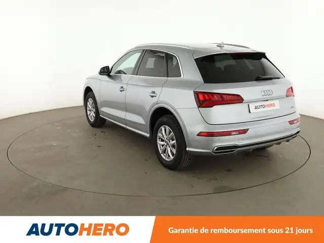 Audi Q5 view 4