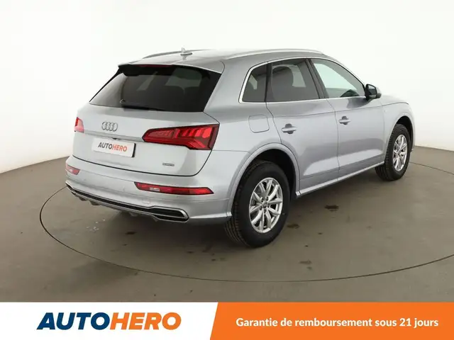 Audi Q5 view 6