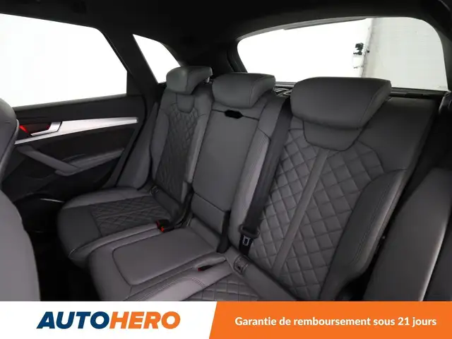 Audi Q5 view 14