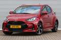Toyota Yaris 1.5 Hybrid 115 Dynamic Comfort Pack / Face-lift Rood - thumbnail 1
