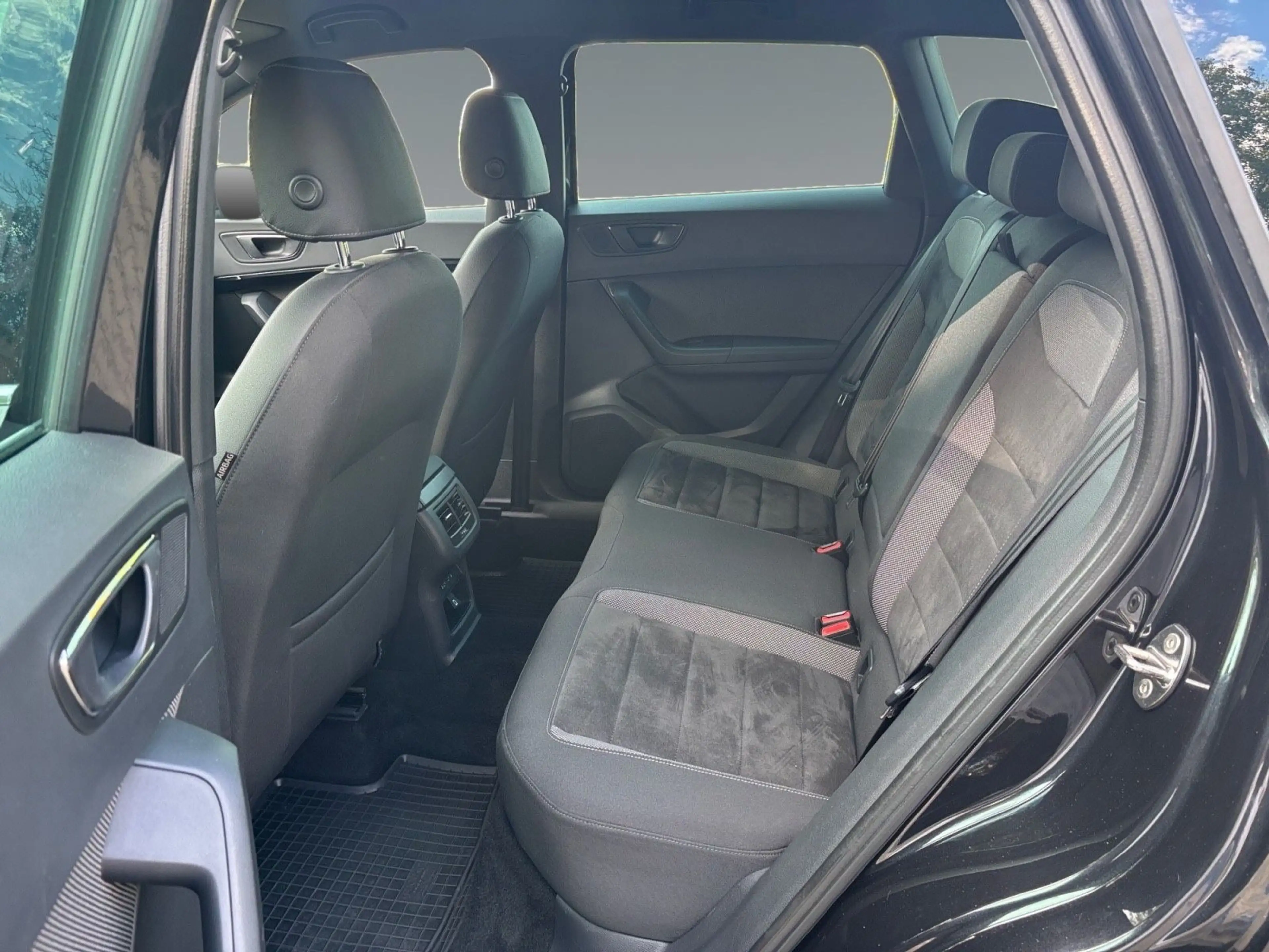 SEAT Ateca Xcellence 4Drive Navi Sitzh el.Klappe AHK — photo 14
