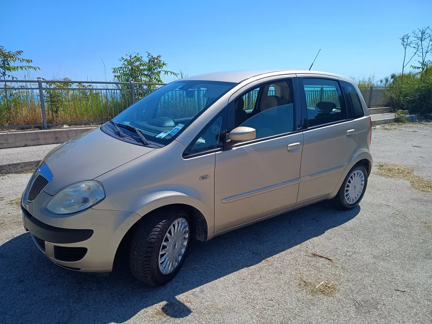 Lancia MUSA 1.3 Mjet 90 cv Oro 66 Kw Oro - 2