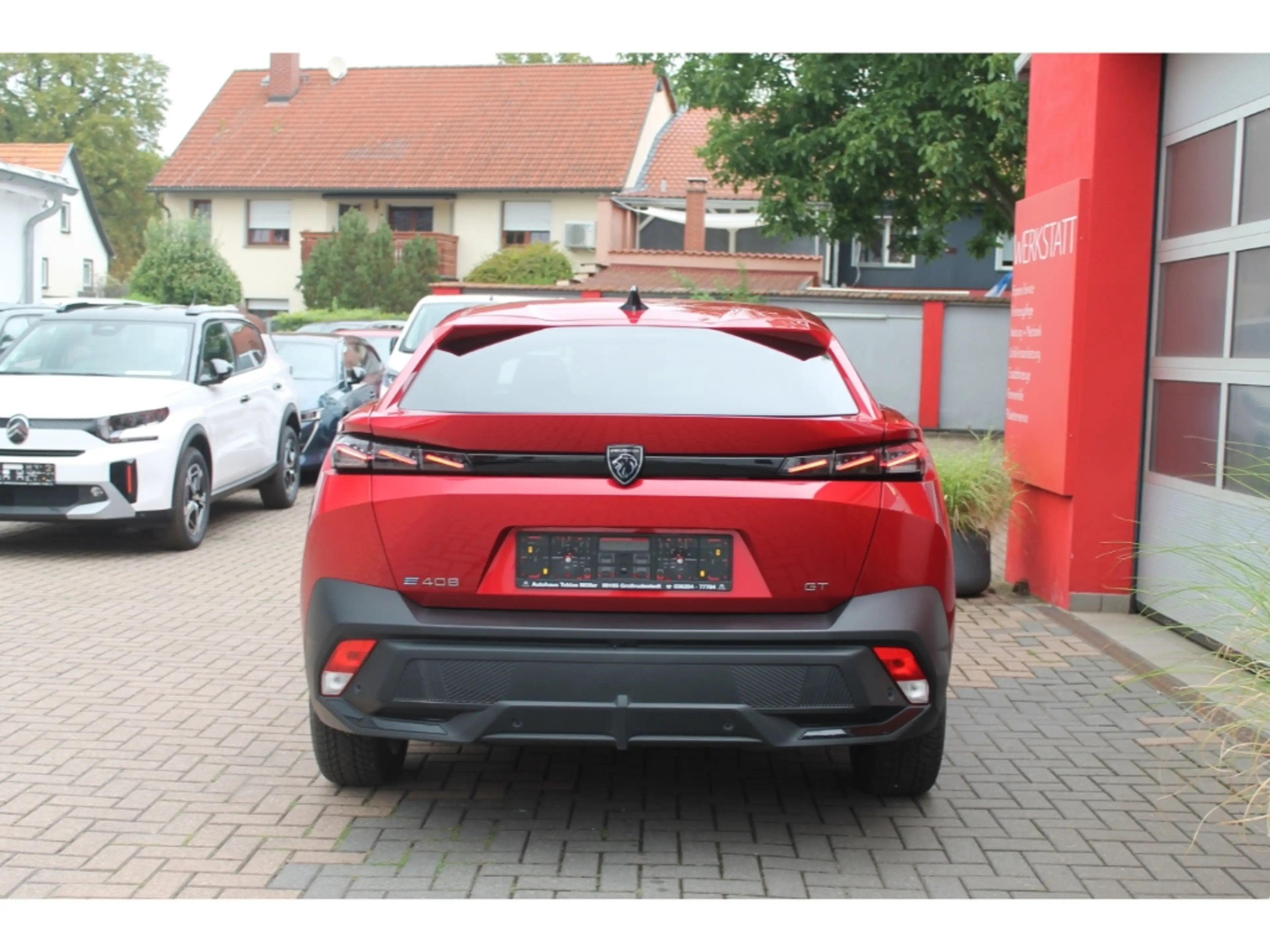 Peugeot 408 Elektro 210 GT 360 Navi Shz eHk eSitz Focal — photo 4