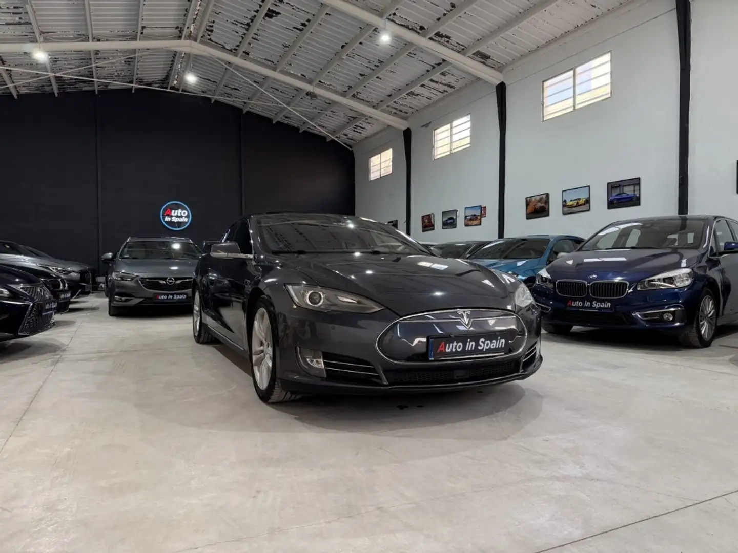 Tesla Model S P85 RWD Gris - 1