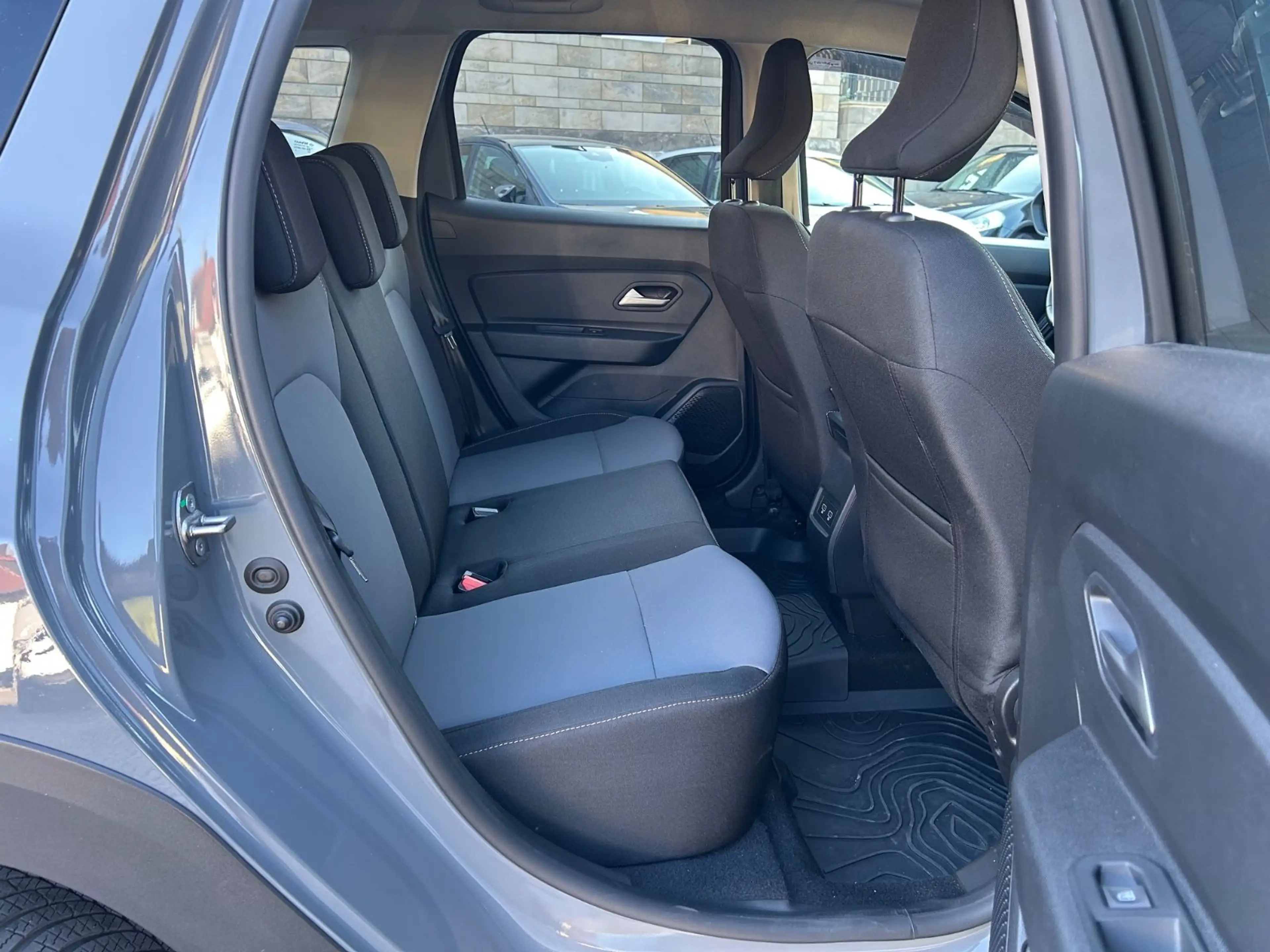 Dacia Duster dCI 115 Extreme 4WD abn. . Anhängerk . ) — photo 14
