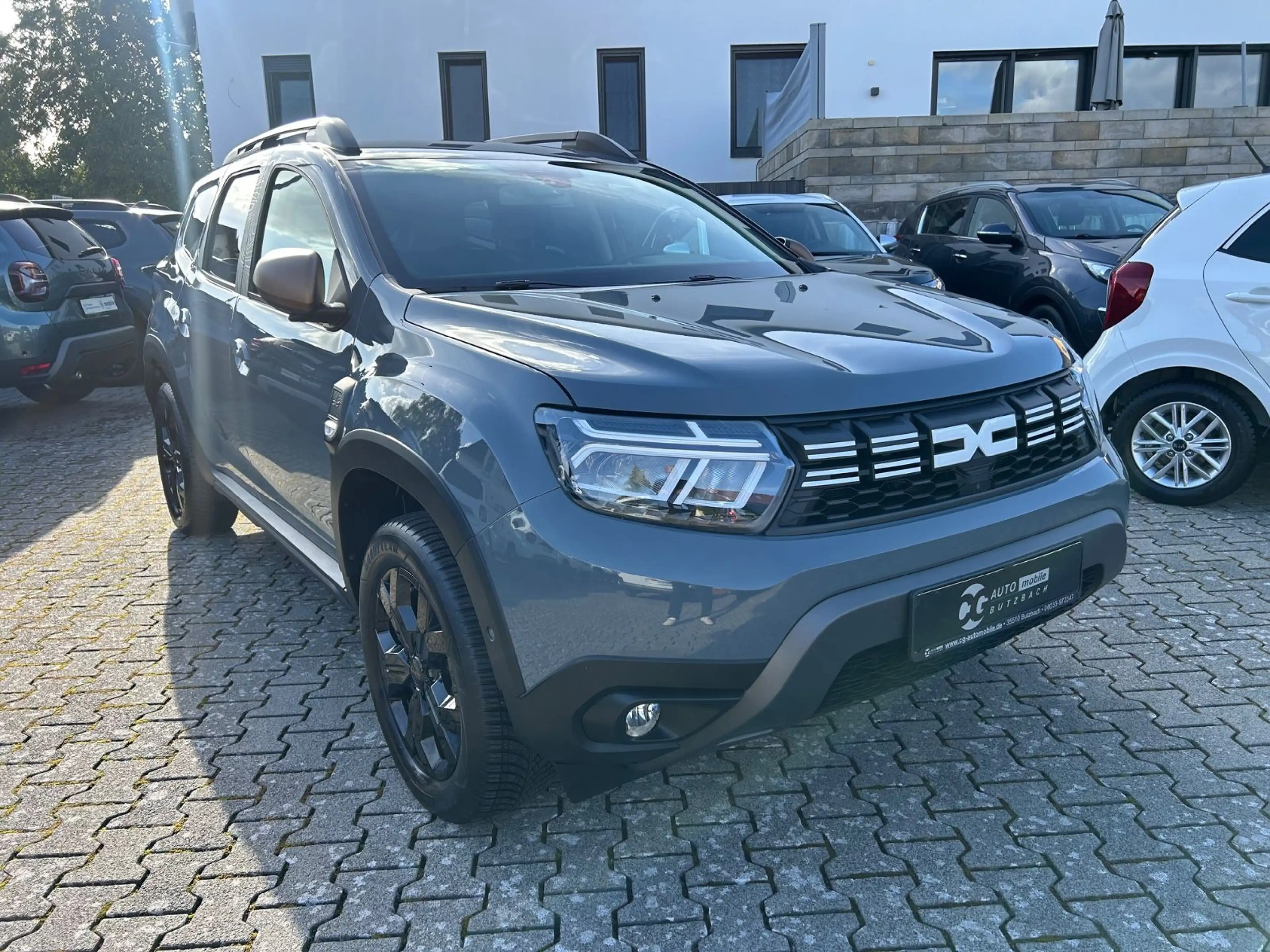 Dacia Duster dCI 115 Extreme 4WD abn. . Anhängerk . ) — photo 2