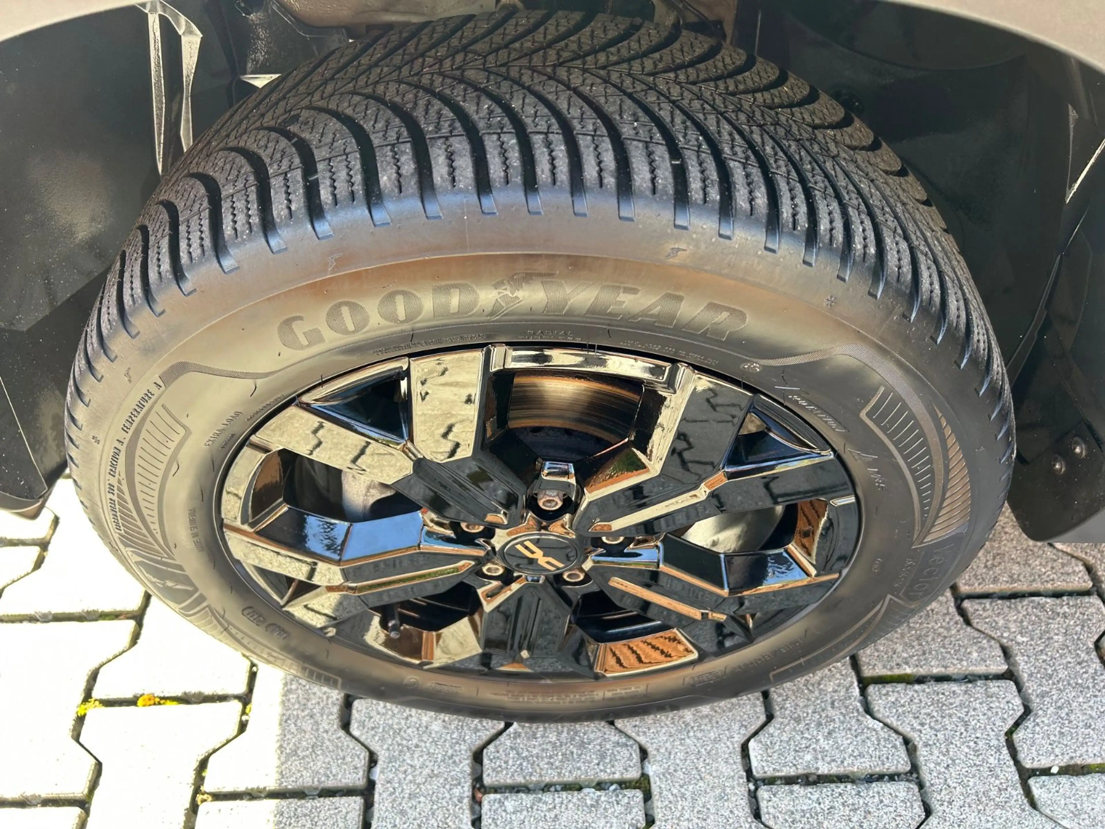 Dacia Duster dCI 115 Extreme 4WD abn. . Anhängerk . ) — photo 8