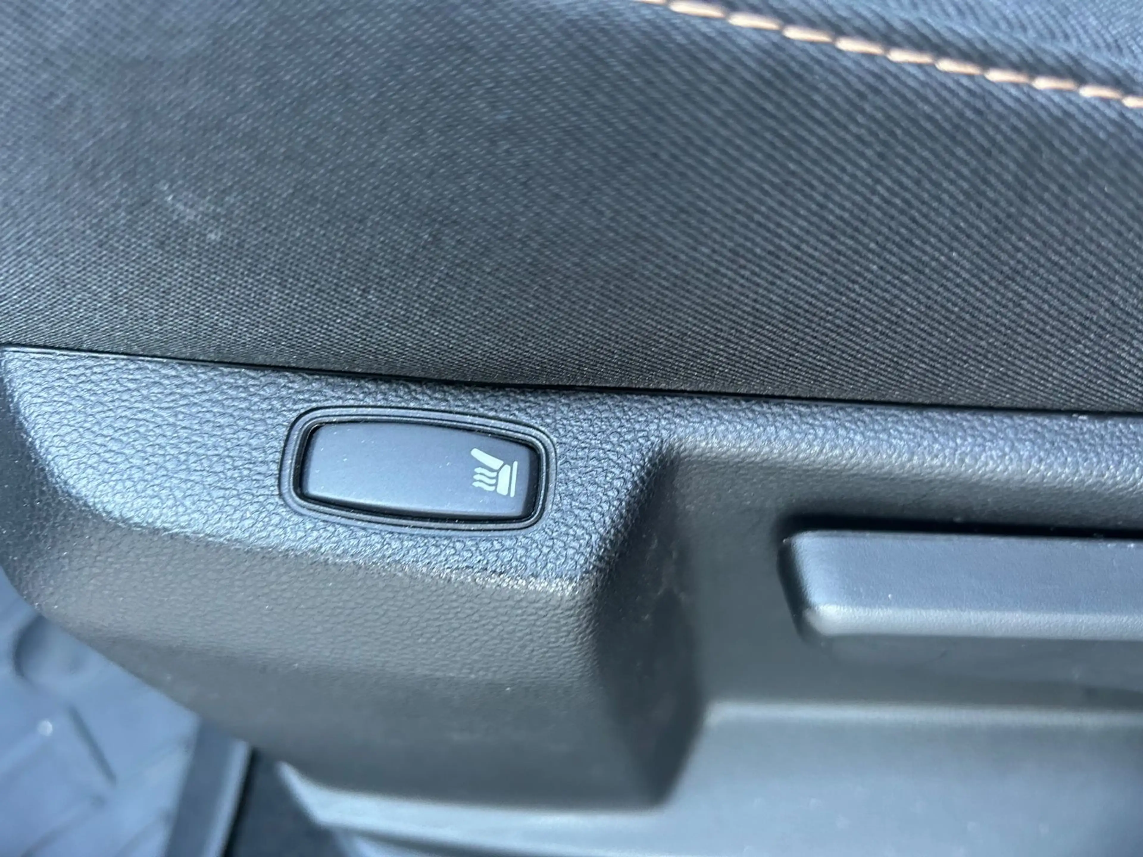 Dacia Duster dCI 115 Extreme 4WD abn. . Anhängerk . ) — photo 12