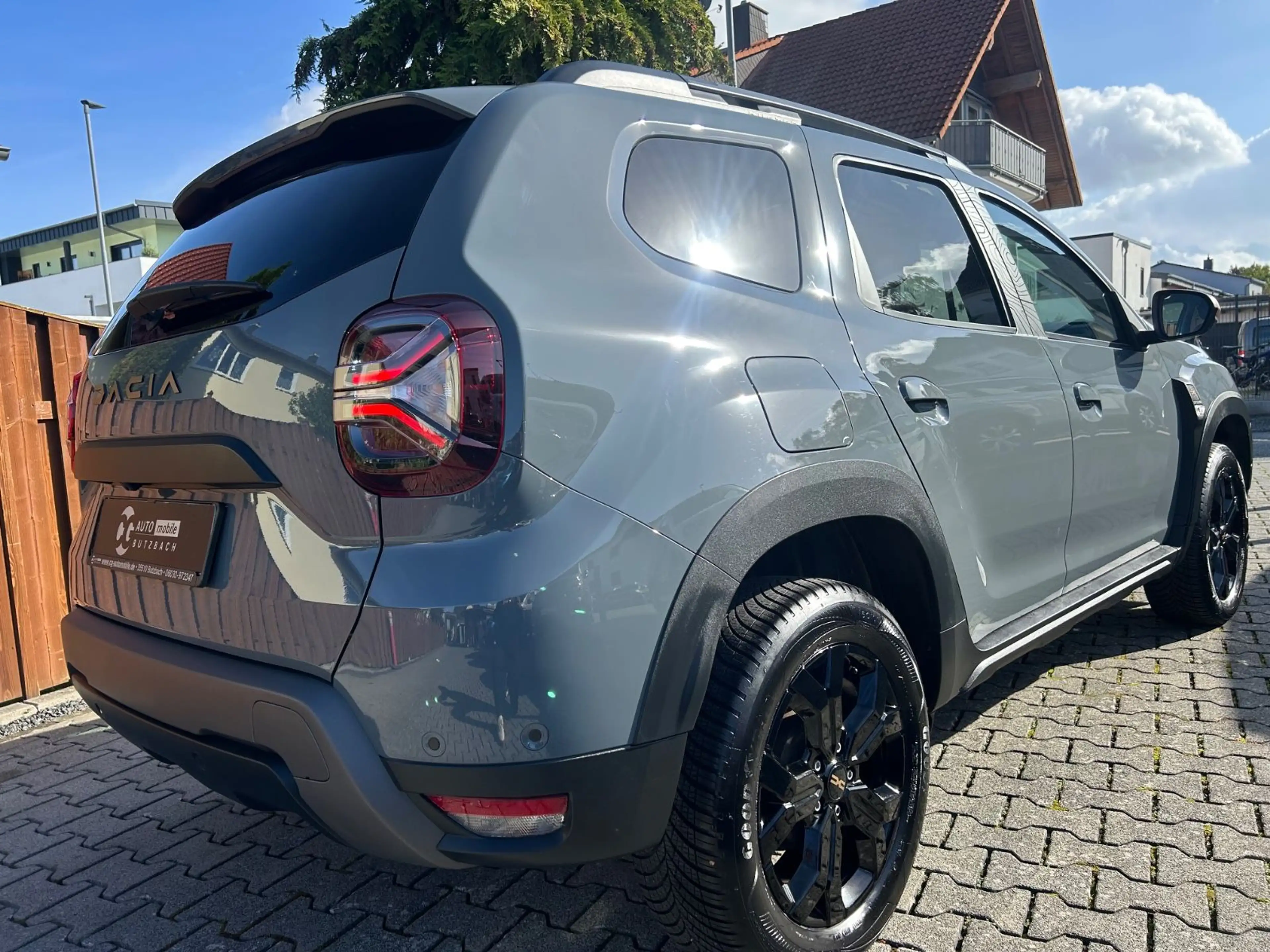 Dacia Duster dCI 115 Extreme 4WD abn. . Anhängerk . ) — photo 5