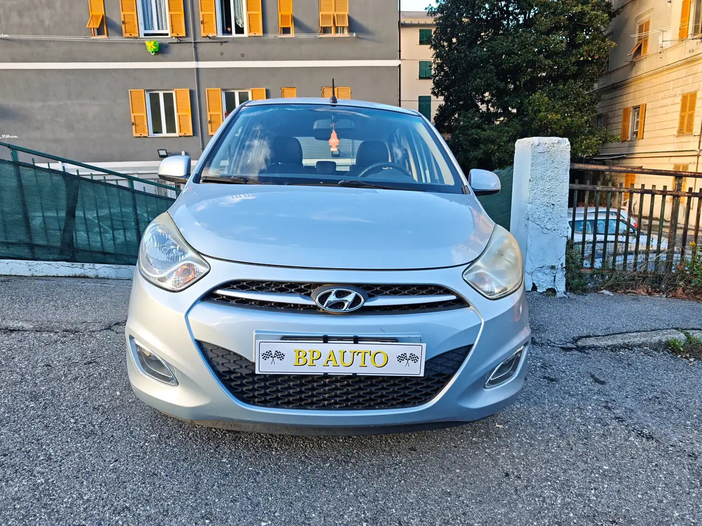 Hyundai i10 i10 I 2008 1.1 Comfort Grau - 2