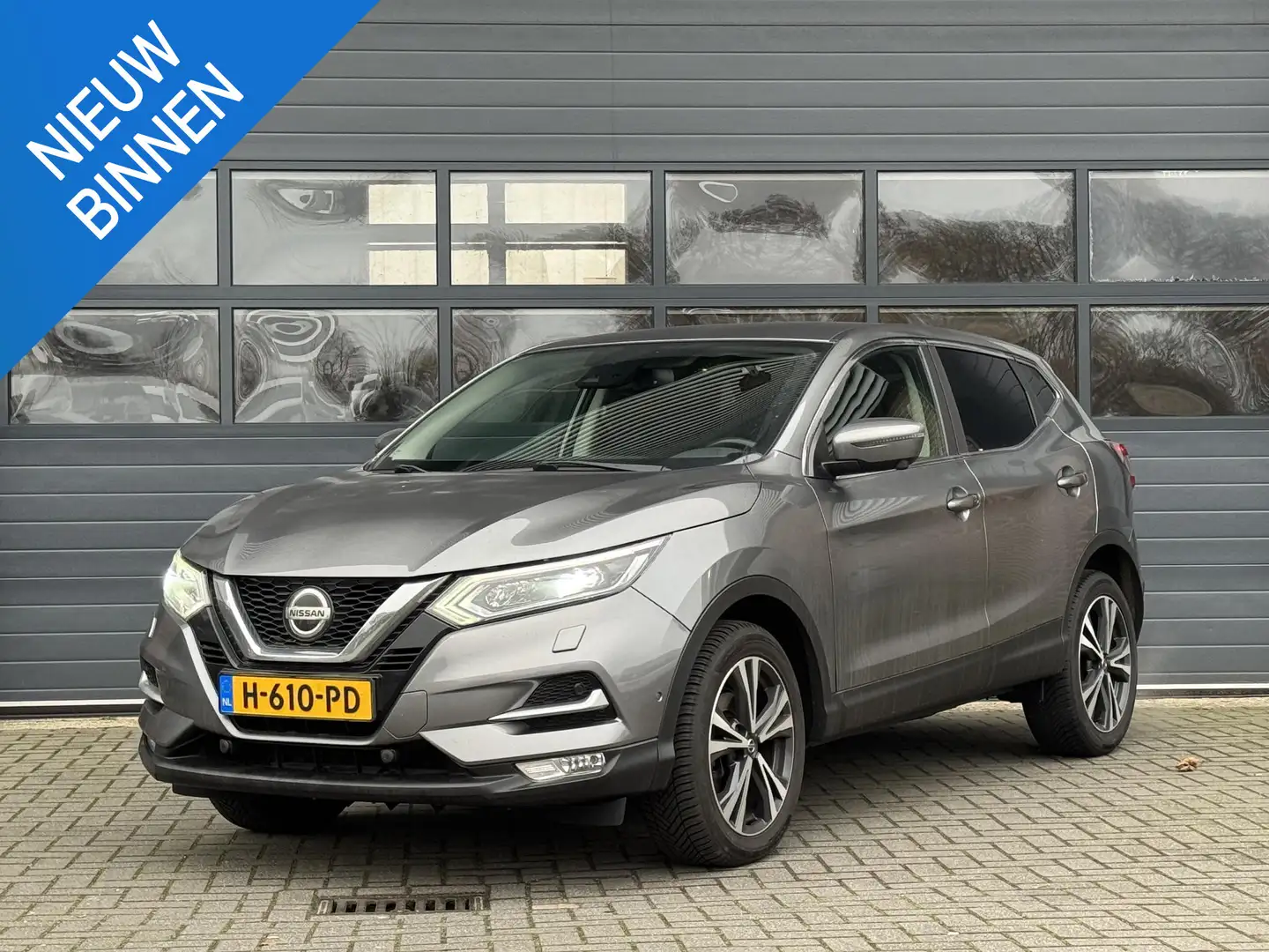 Nissan Qashqai 1.3 DIG-T N-CONNECTA I TREKHAAK I P-CAMERA I KEYLE Grijs - 1