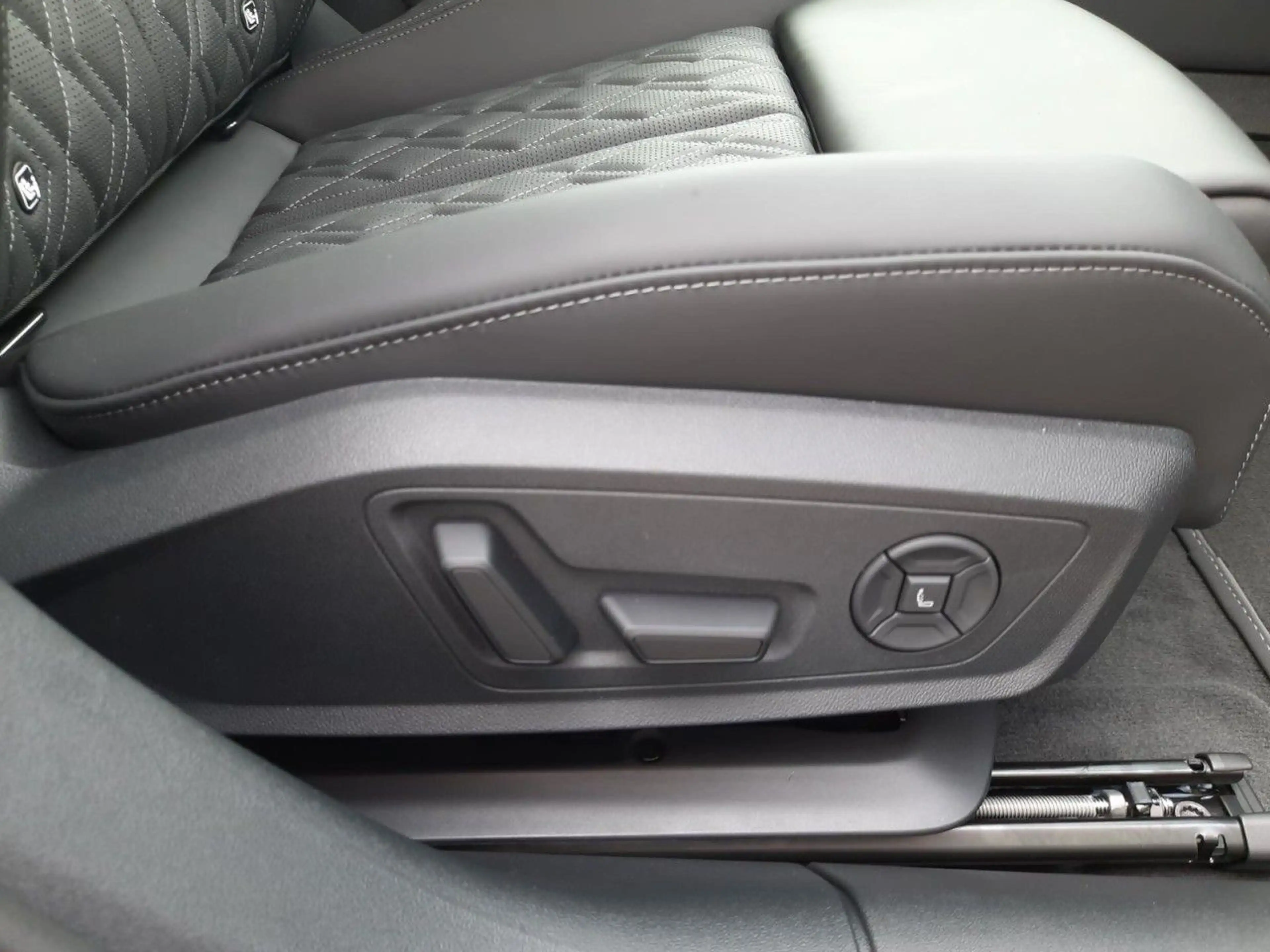 Audi A6 allroad A6 allroad TDI DACH, ALLRADLENK, B&O, SITZBELÜFT — photo 12