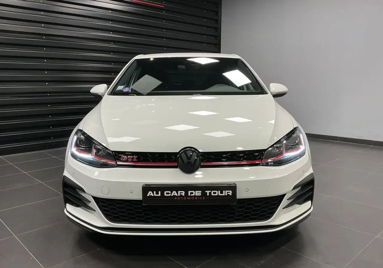 Volkswagen Golf GTI — photo 4