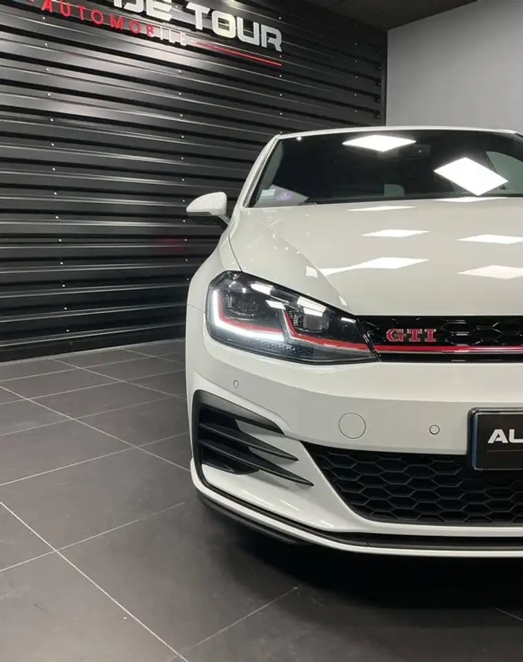 Volkswagen Golf GTI — photo 6