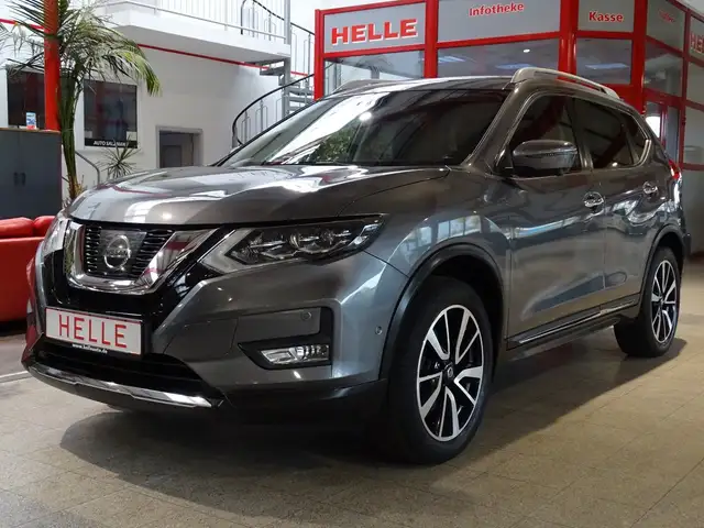 Nissan X-Trail 2WD Tekna*7 SITZE+AHK+PANO+LEDER