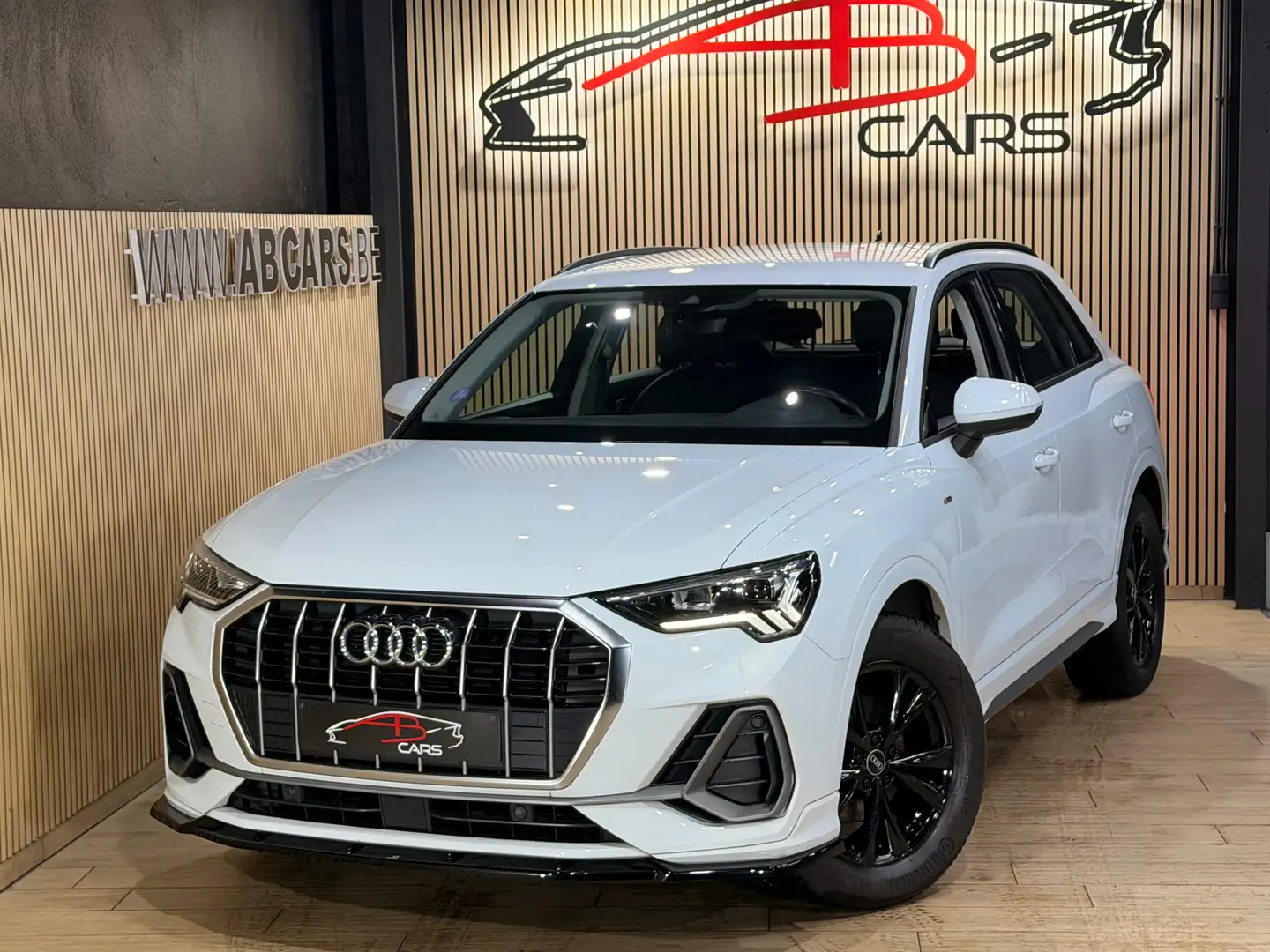 Audi Q3 35 TFSI S line S tronic COCKPIT * GAR 12 MOIS * Wit - 2
