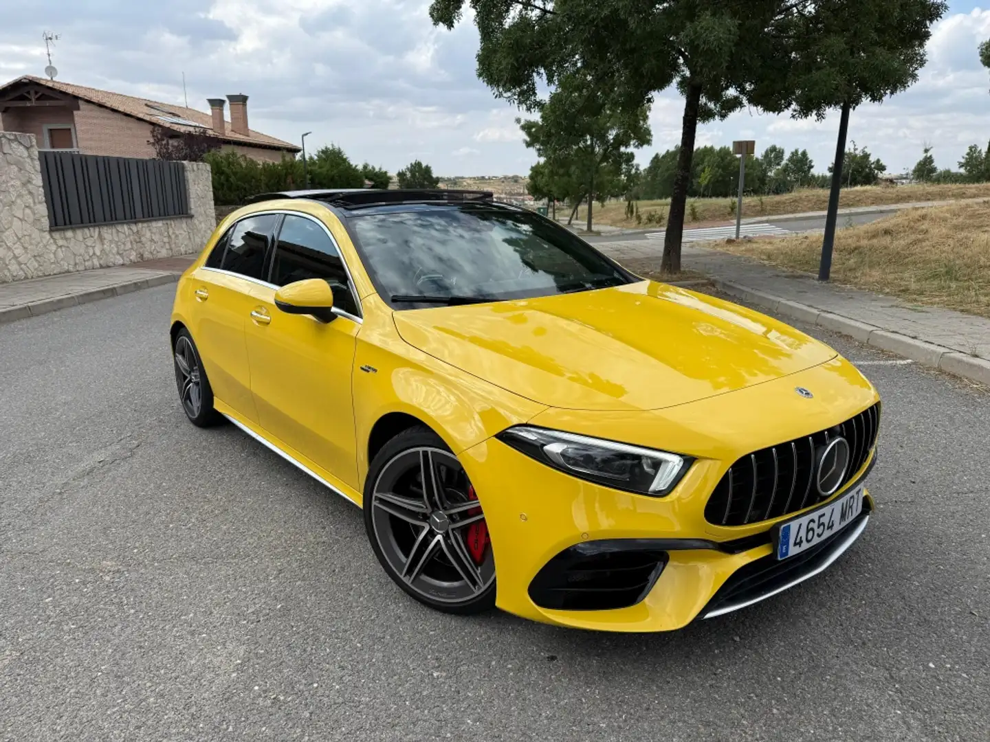 Mercedes-Benz A 45 AMG S 4Matic+ 8G-DCT Amarillo - 1