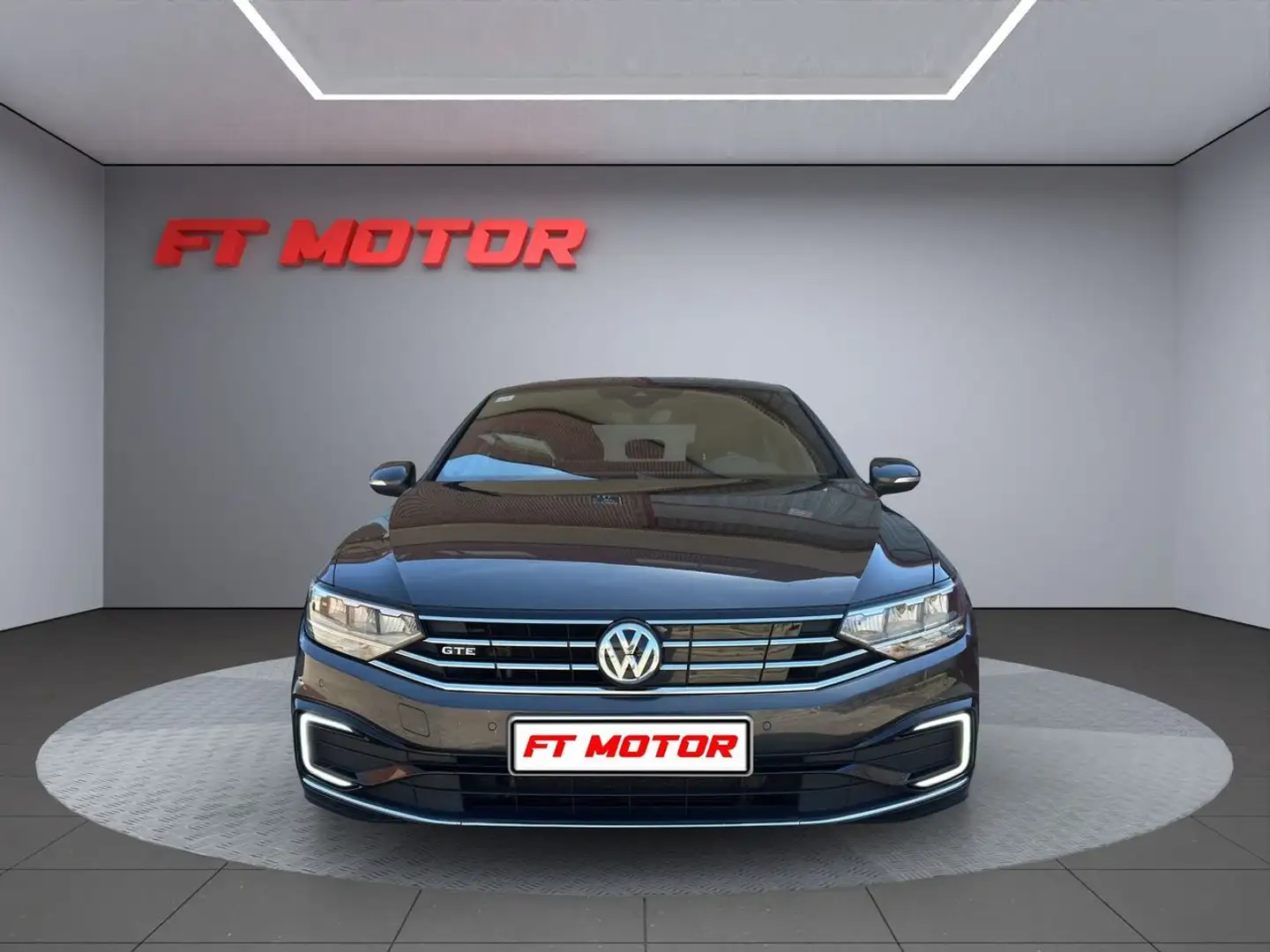 Volkswagen Passat GTE 1.4 TSI e-Power Nero - 2
