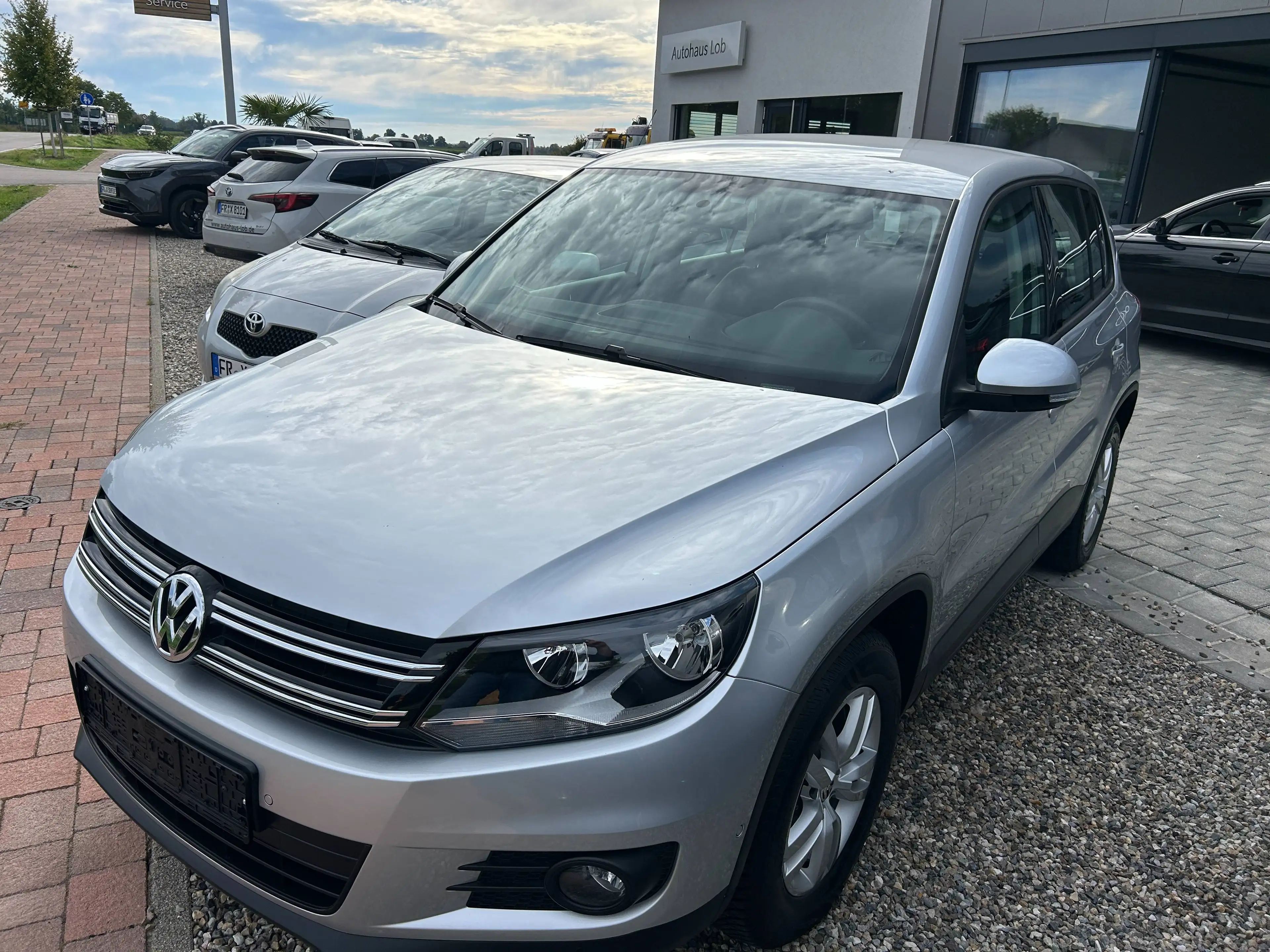 Volkswagen Tiguan Trend — photo 2
