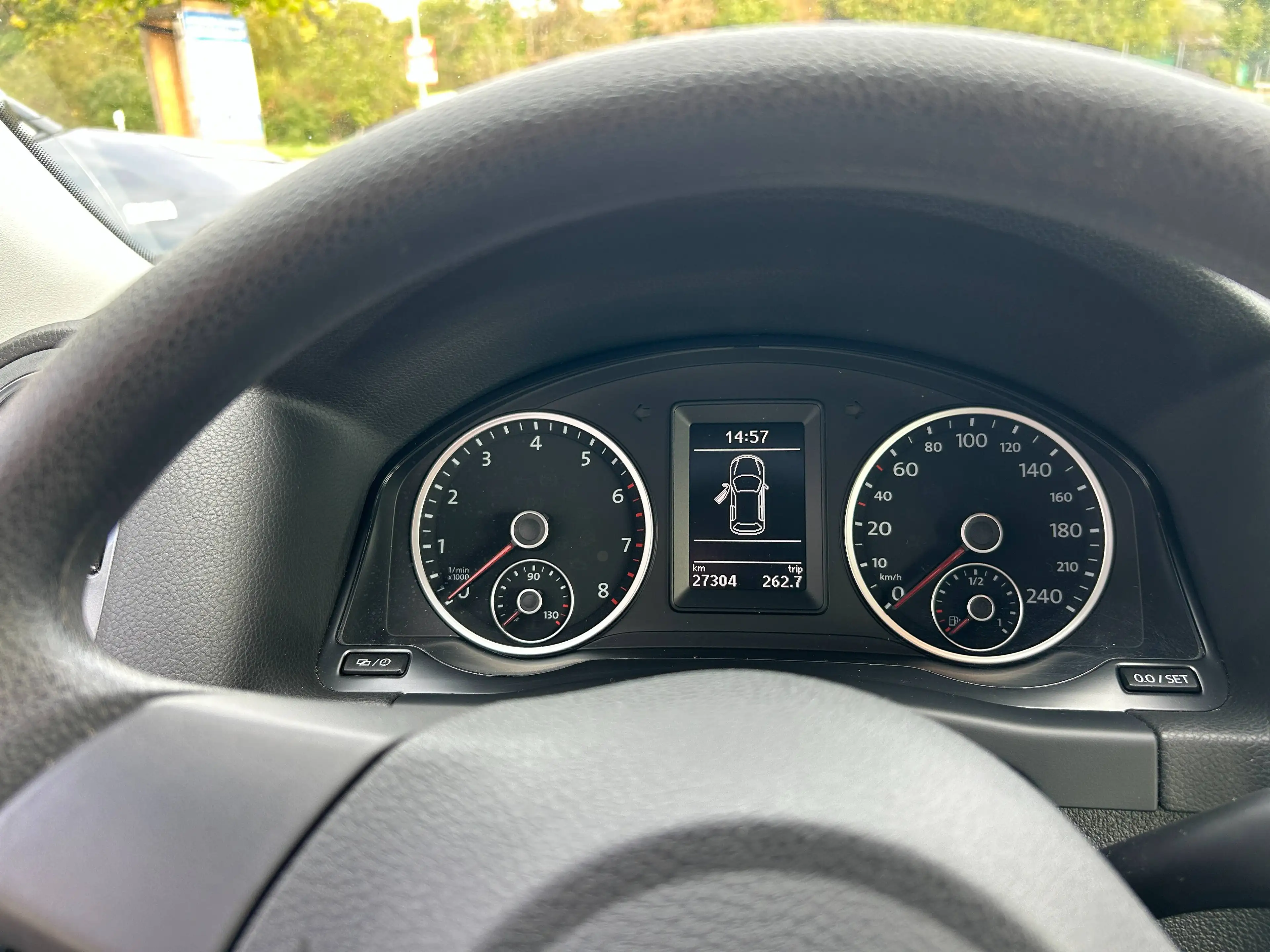 Volkswagen Tiguan Trend — photo 11