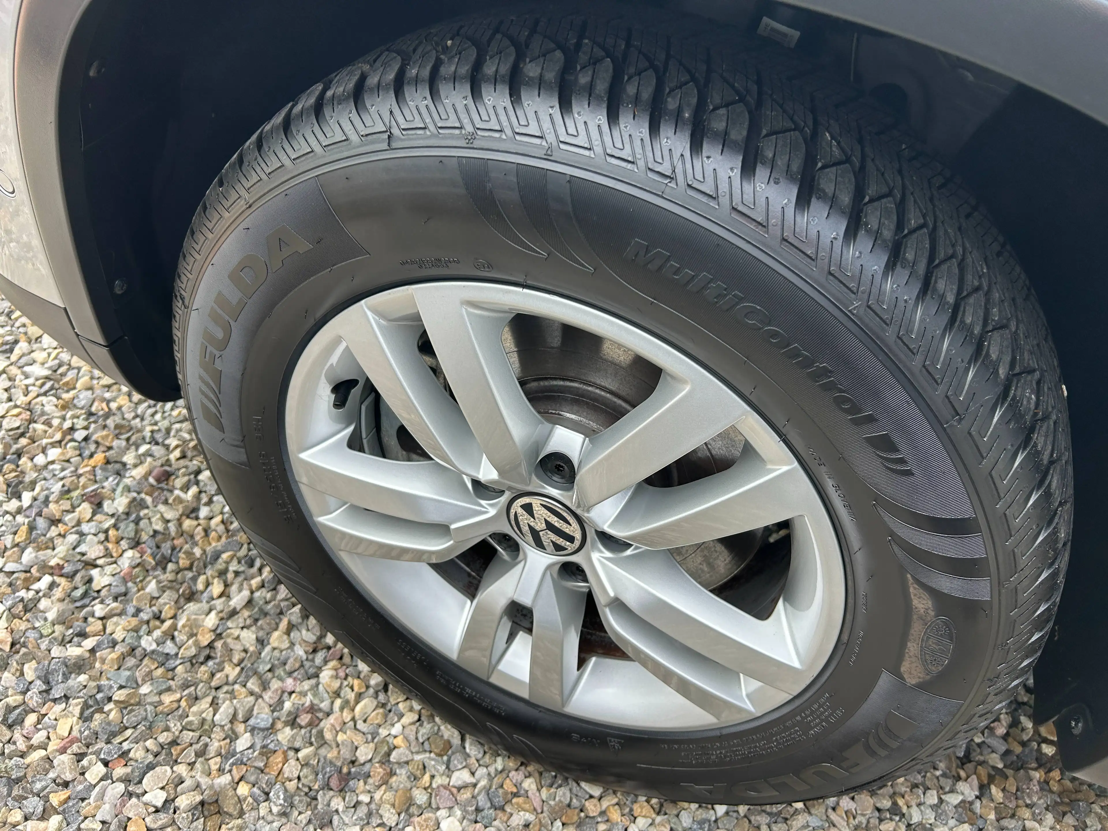 Volkswagen Tiguan Trend — photo 8