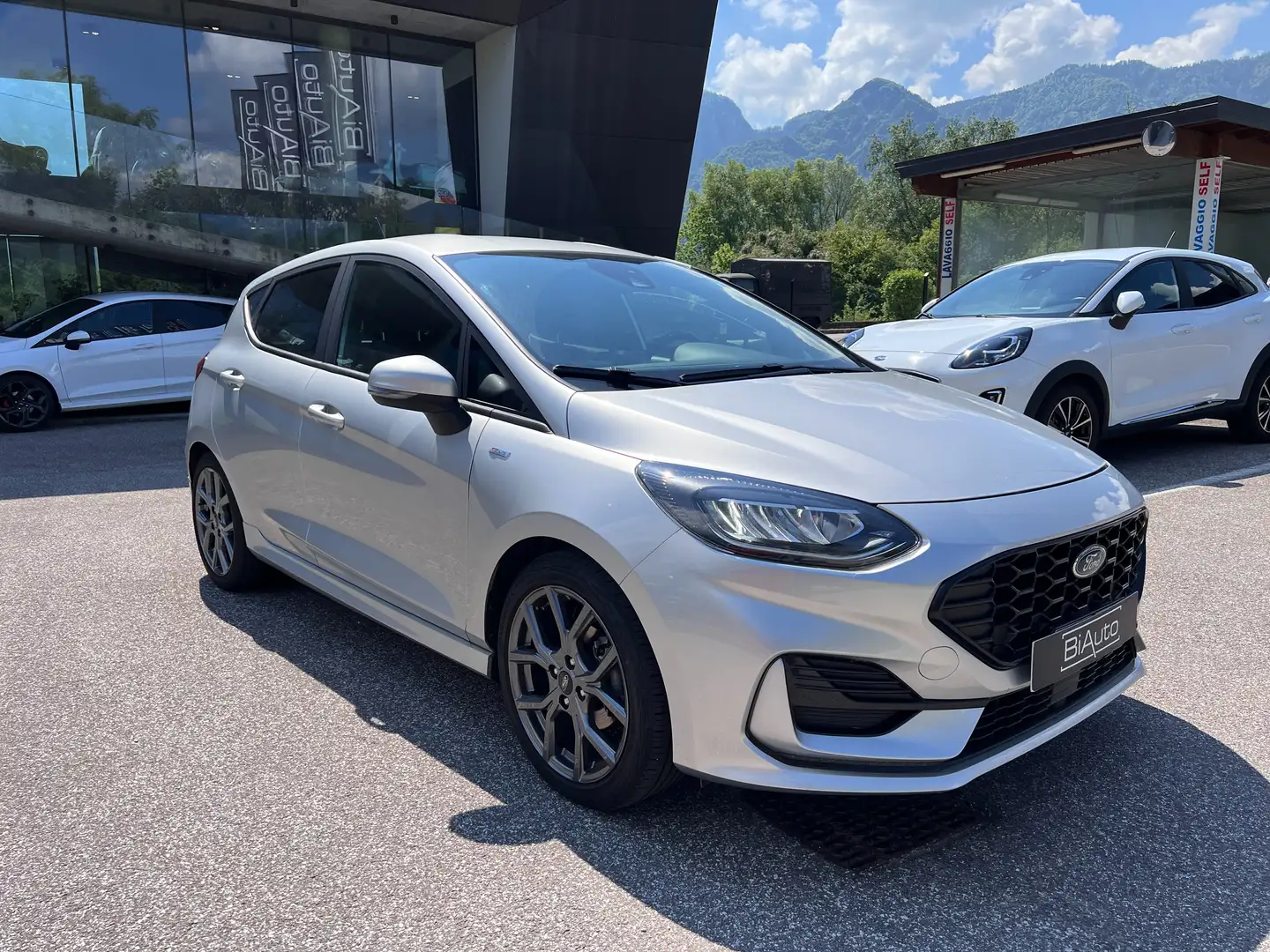 Ford Fiesta ST-LINE 1.0 ECOBOOST H 125CV 5P Silber - 2