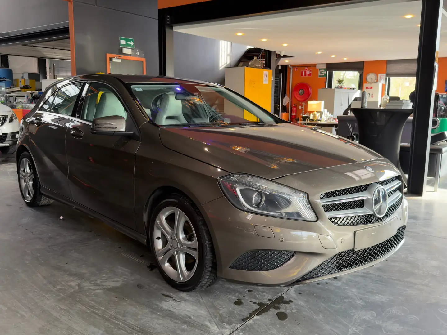 Mercedes-Benz A 160 A 160 CDI/12 moi de garantie Beige - 1