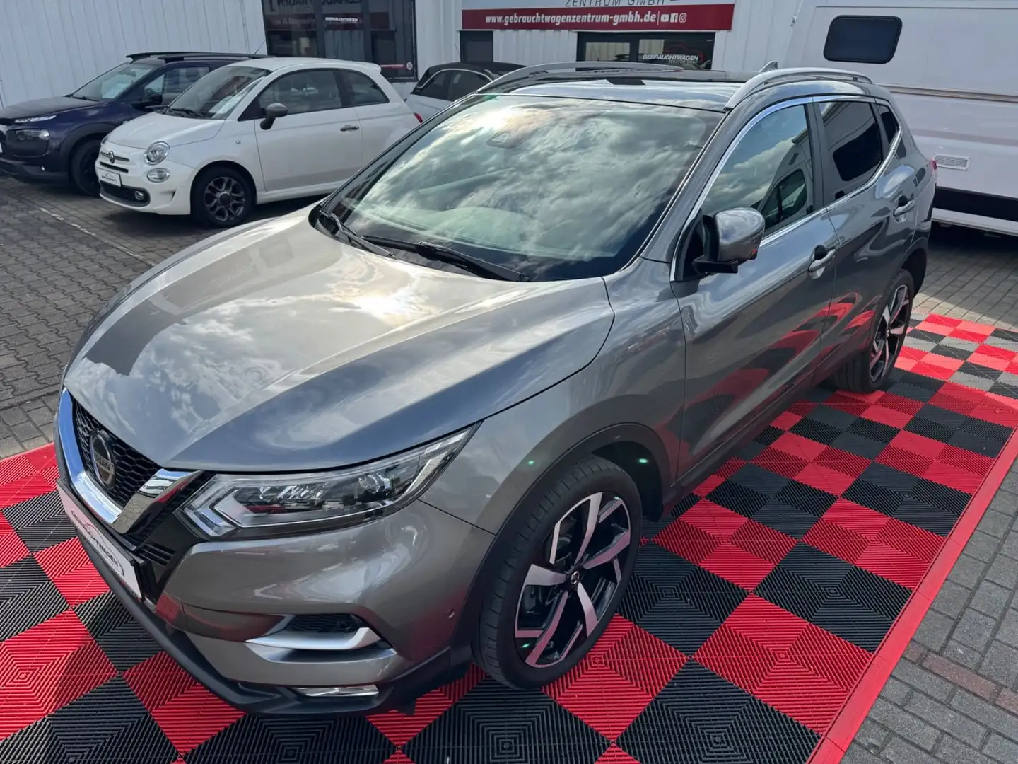 Nissan Qashqai 1.3 DIG-T DCT*Keyless Entry* 360°-Kamera - 2