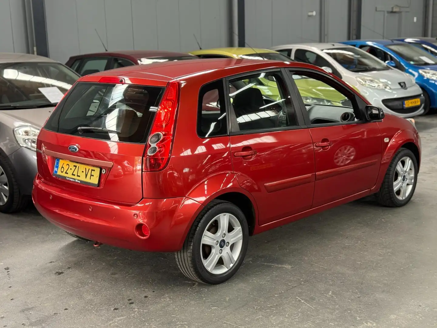 Ford Fiesta 1.3-8V Futura XL Climate Control PDC APK NAP Arancione - 2