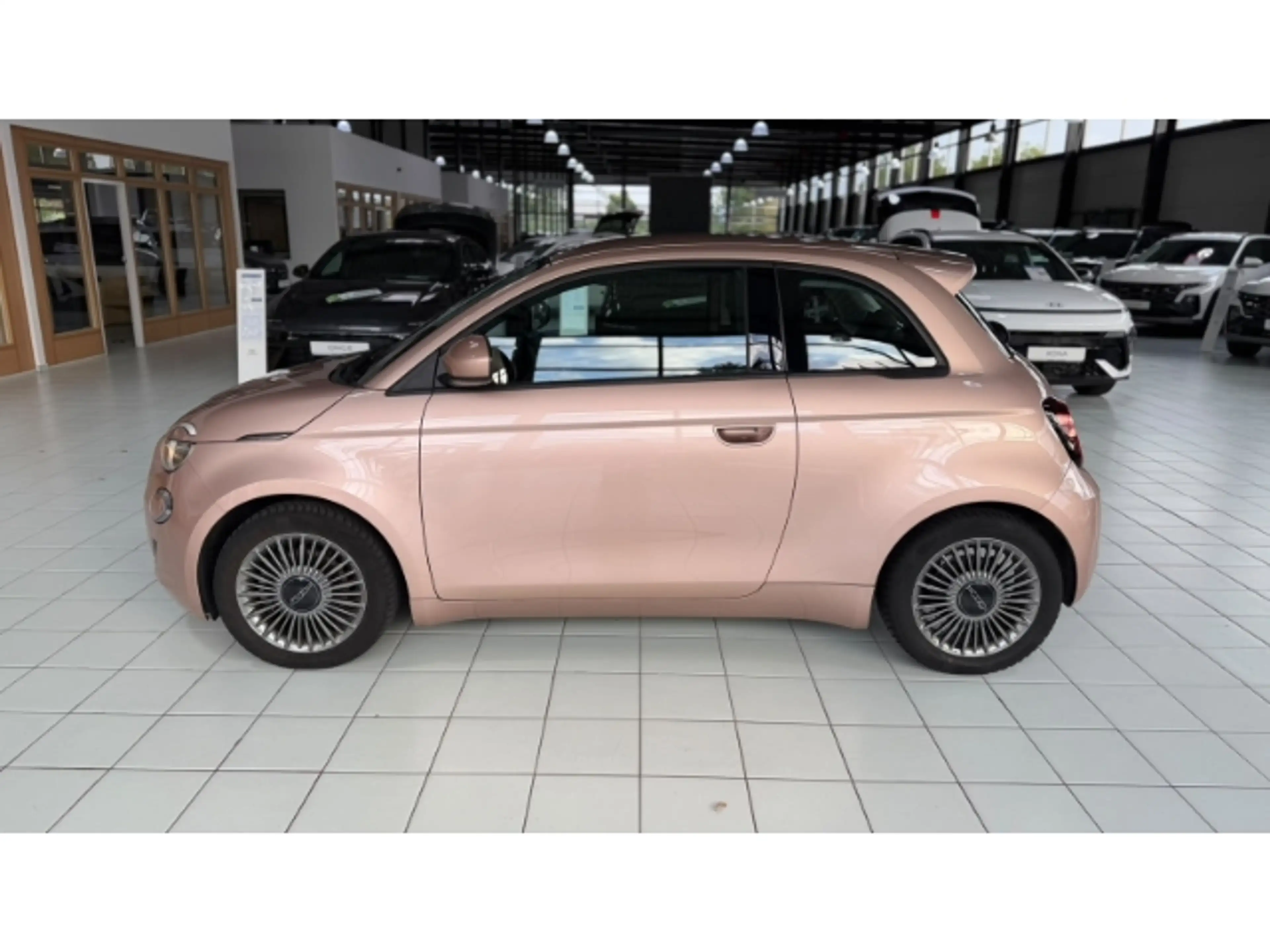 Fiat 500e Icon Digitales Cockpit Klimaautom DAB Spurhalteass — photo 5