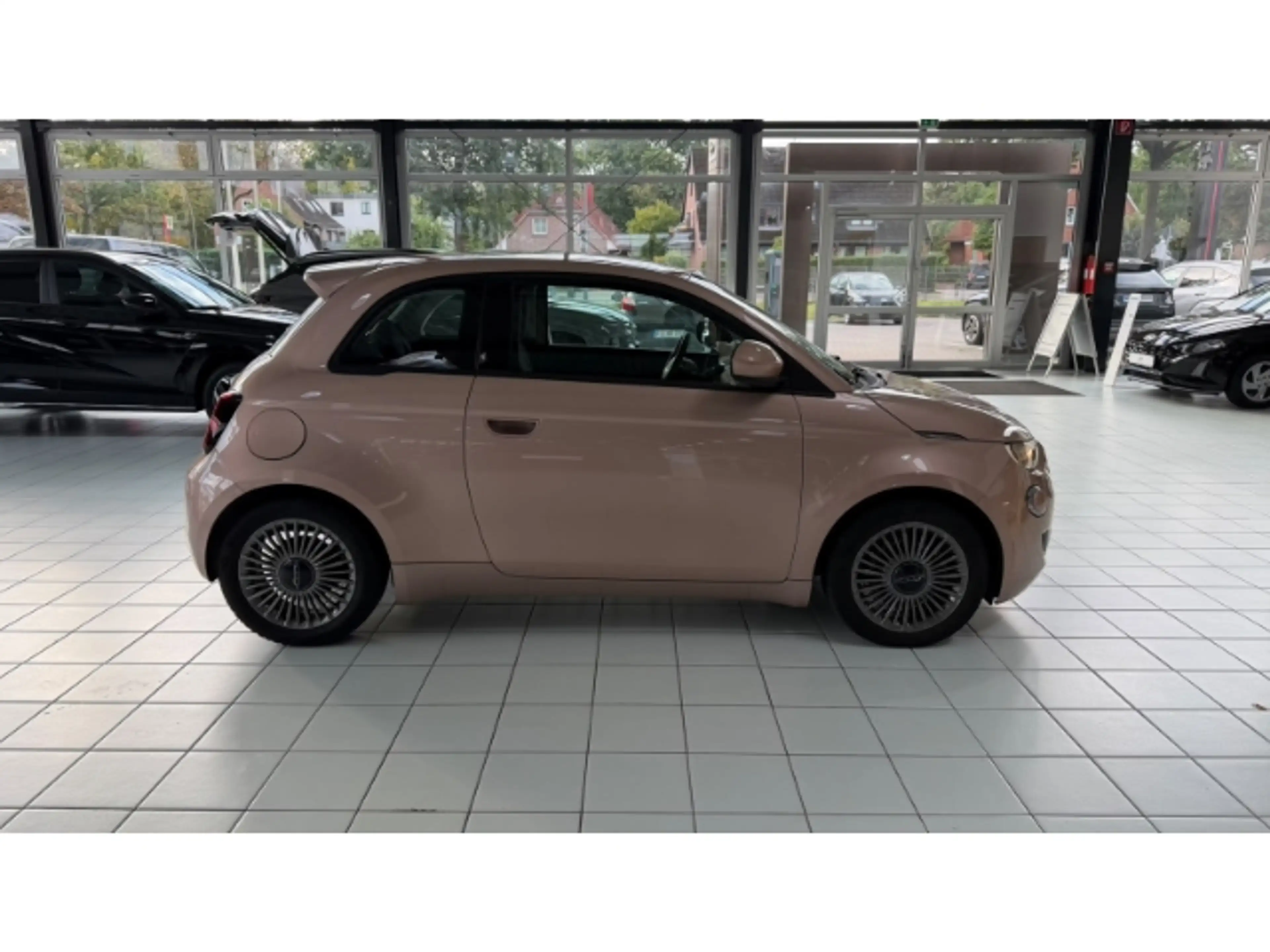 Fiat 500e Icon Digitales Cockpit Klimaautom DAB Spurhalteass — photo 4