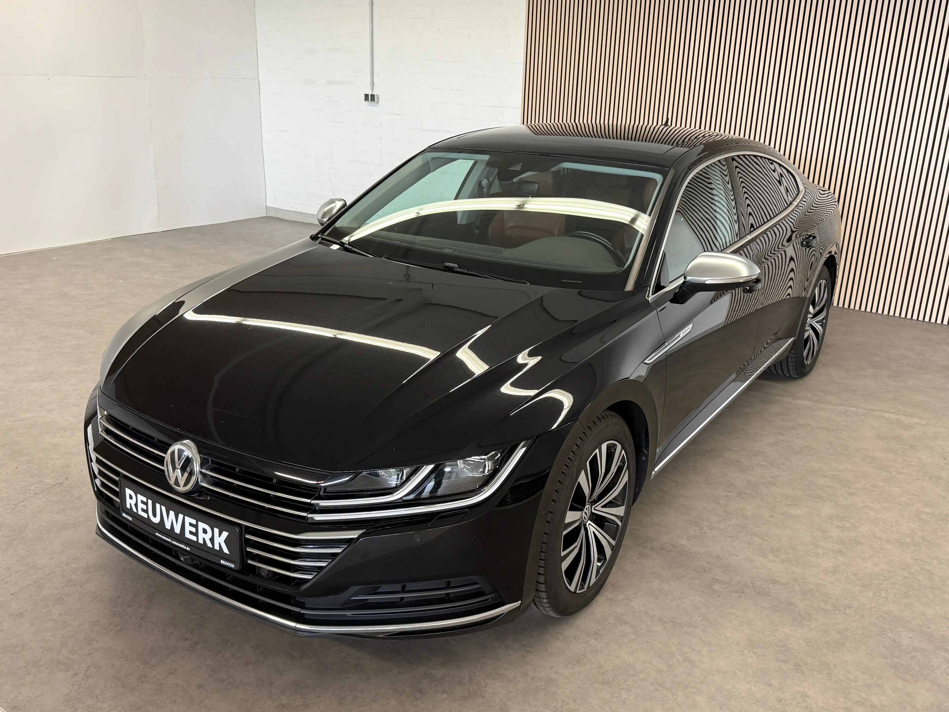 Volkswagen Arteon 2.0TSI Elegance DSG Virtual Cp. PGSD Nappa AHK 360* Kamera Stdhz — photo 4