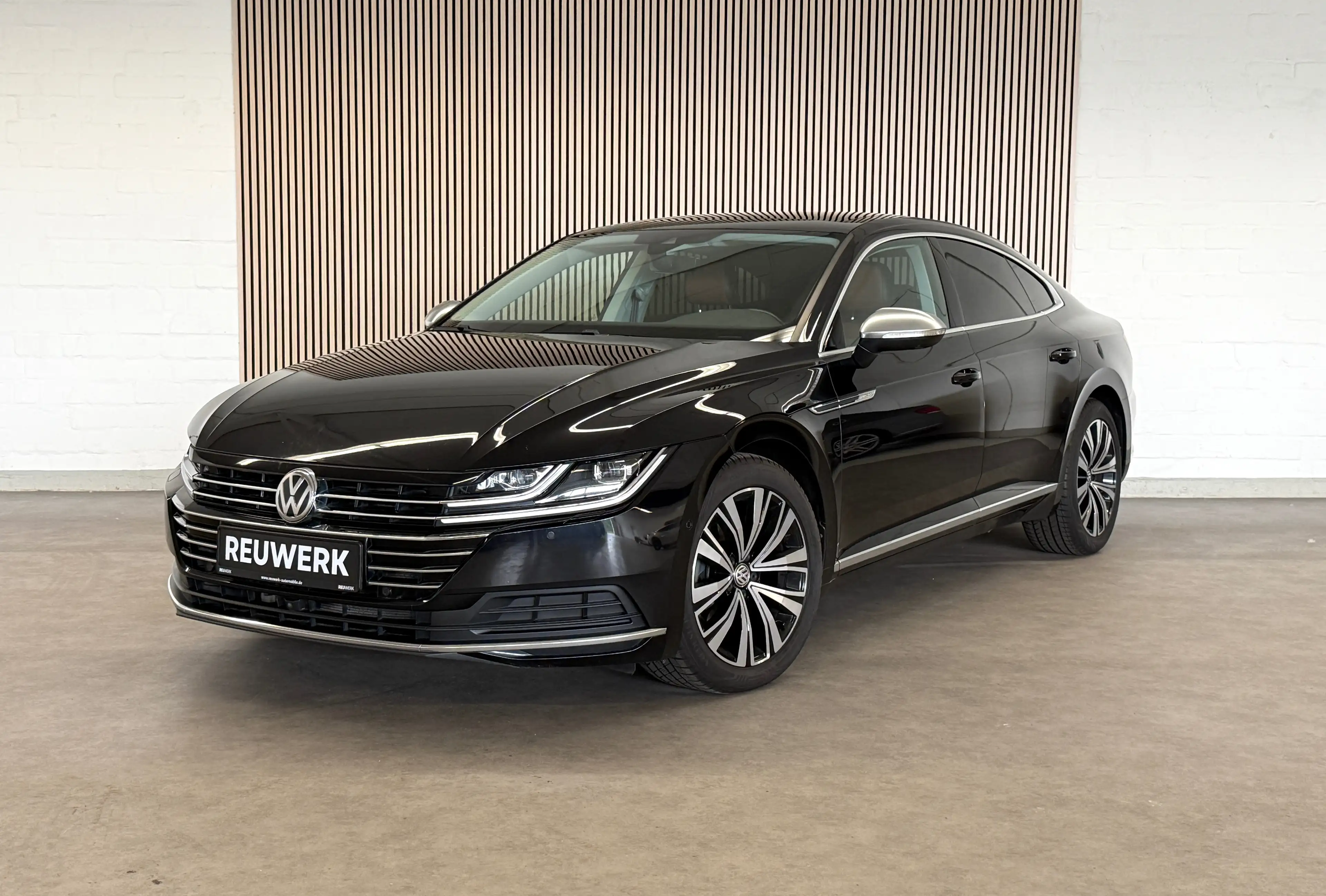 Volkswagen Arteon 2.0TSI Elegance DSG Virtual Cp. PGSD Nappa AHK 360* Kamera Stdhz