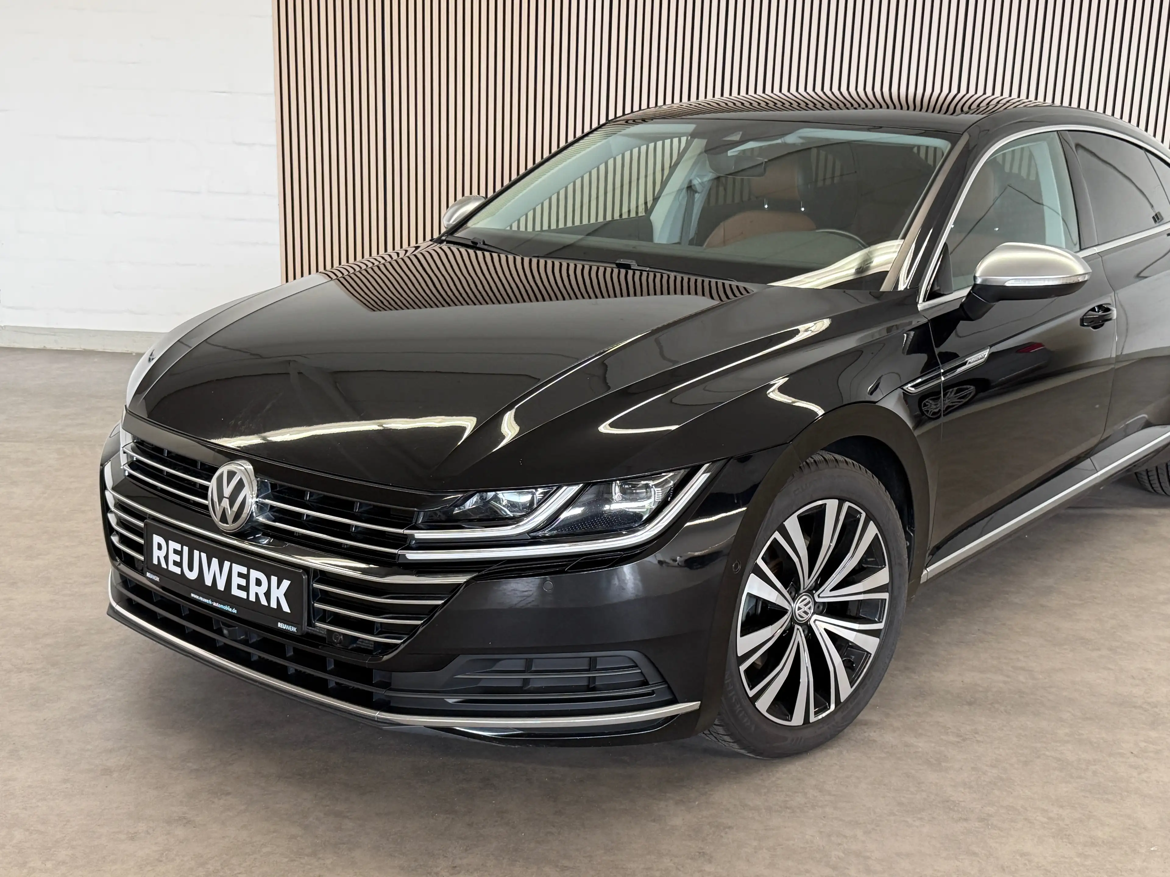 Volkswagen Arteon 2.0TSI Elegance DSG Virtual Cp. PGSD Nappa AHK 360* Kamera Stdhz — photo 2