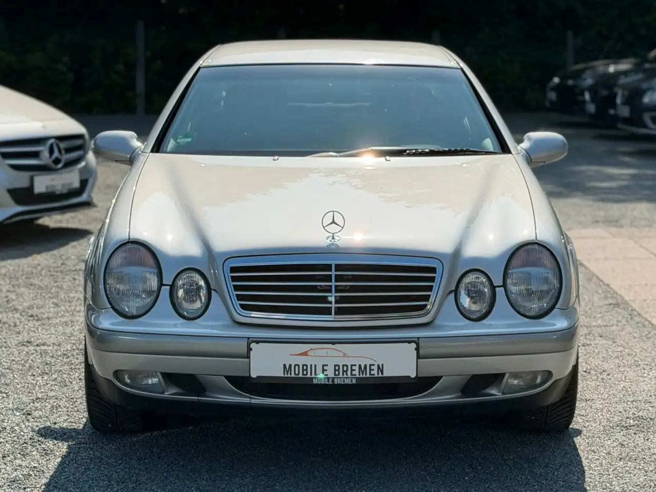 Mercedes-Benz CLK 200 ELEGANCE 1.HAND*AHK*MEMORY*KLIMA, foto 2