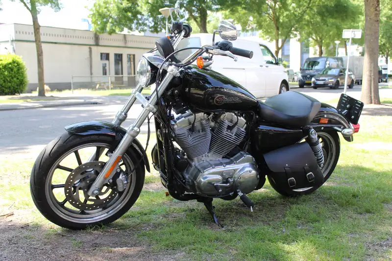 Harley-Davidson Sportster XL 883 - foto 2