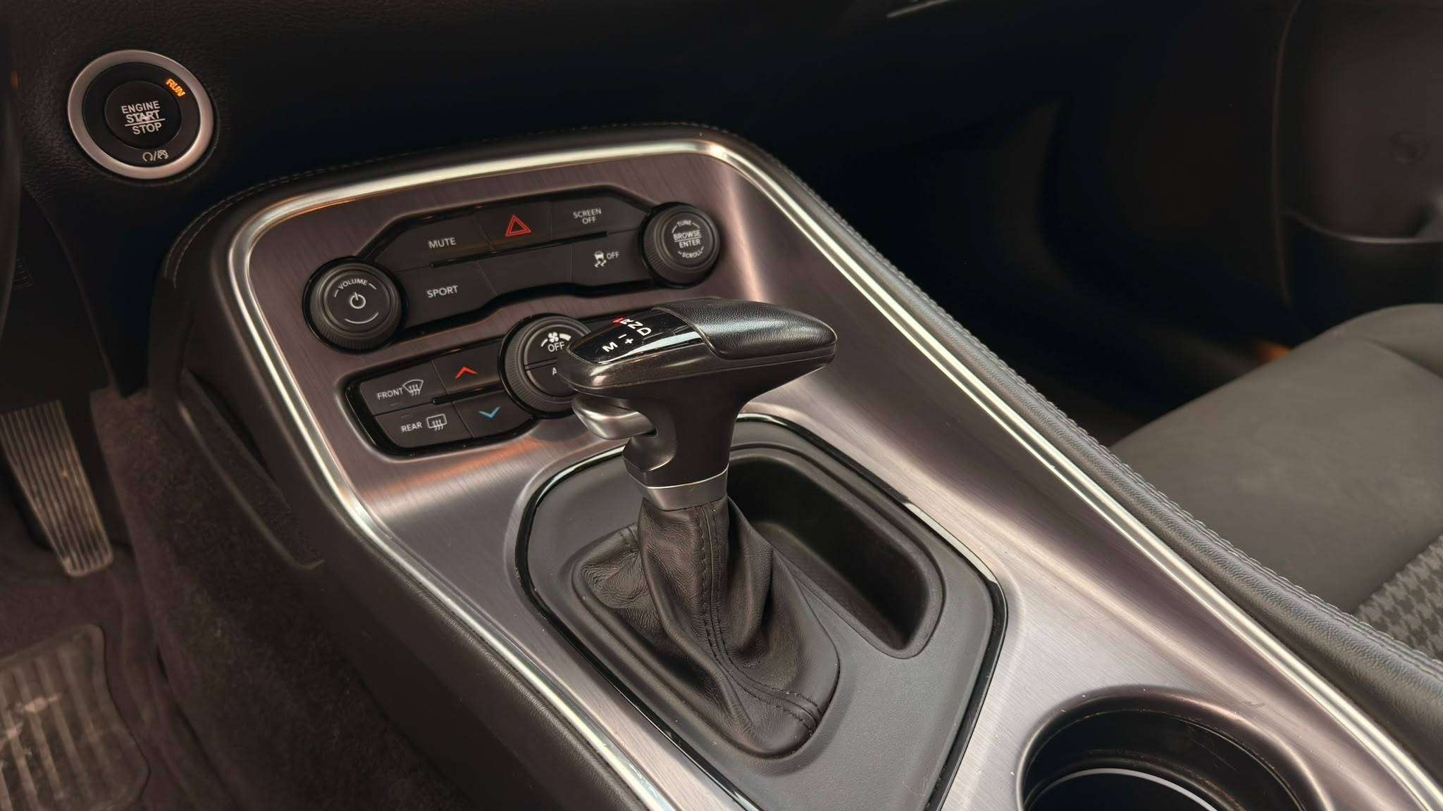 2018 Dodge Challenger — view 15