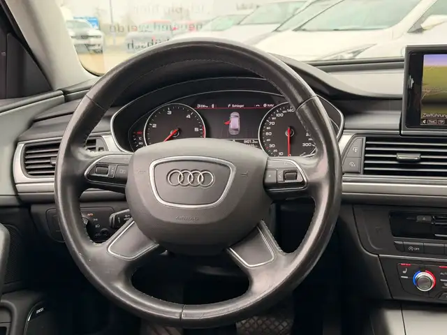 Audi A6 Avant view 14