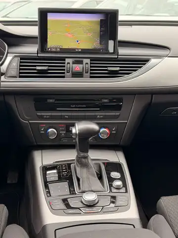 Audi A6 Avant view 15
