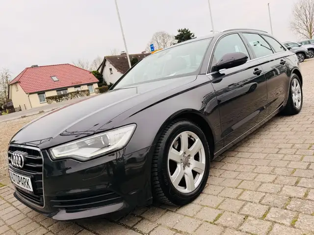 Audi A6 Avant view 3