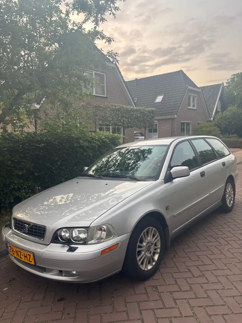 Volvo V40 V40 1.8 Europa Gris - 1