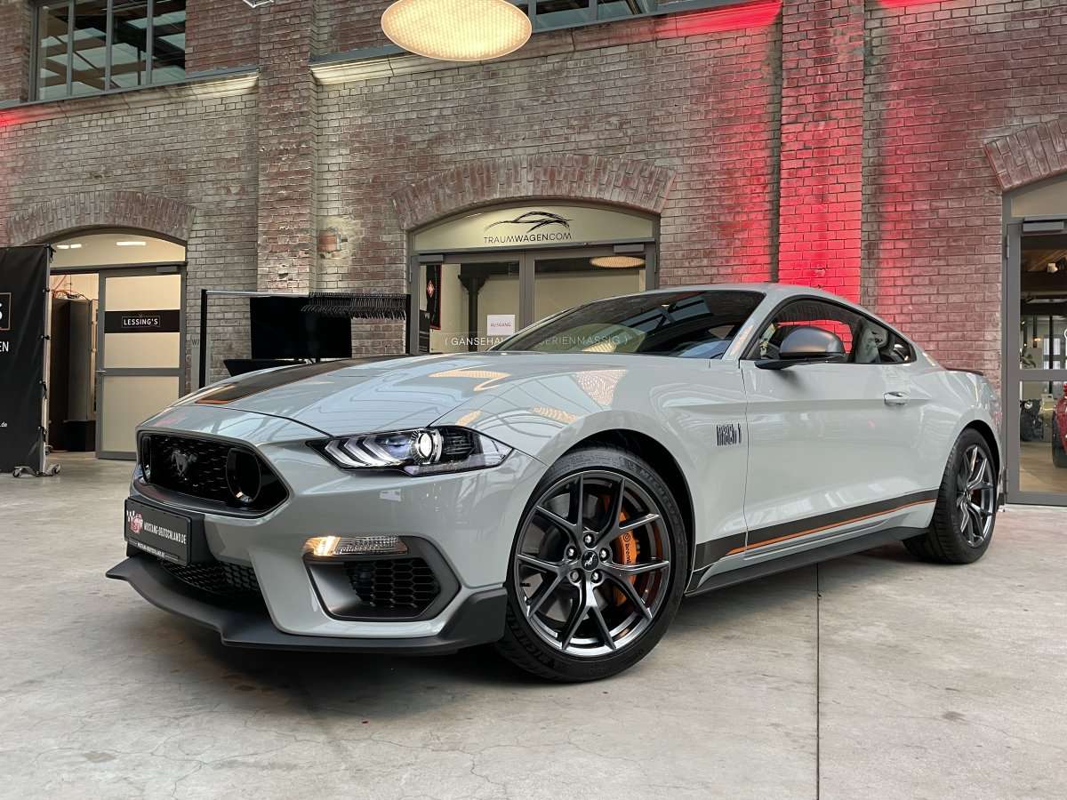 Second hand Ford Mustang 