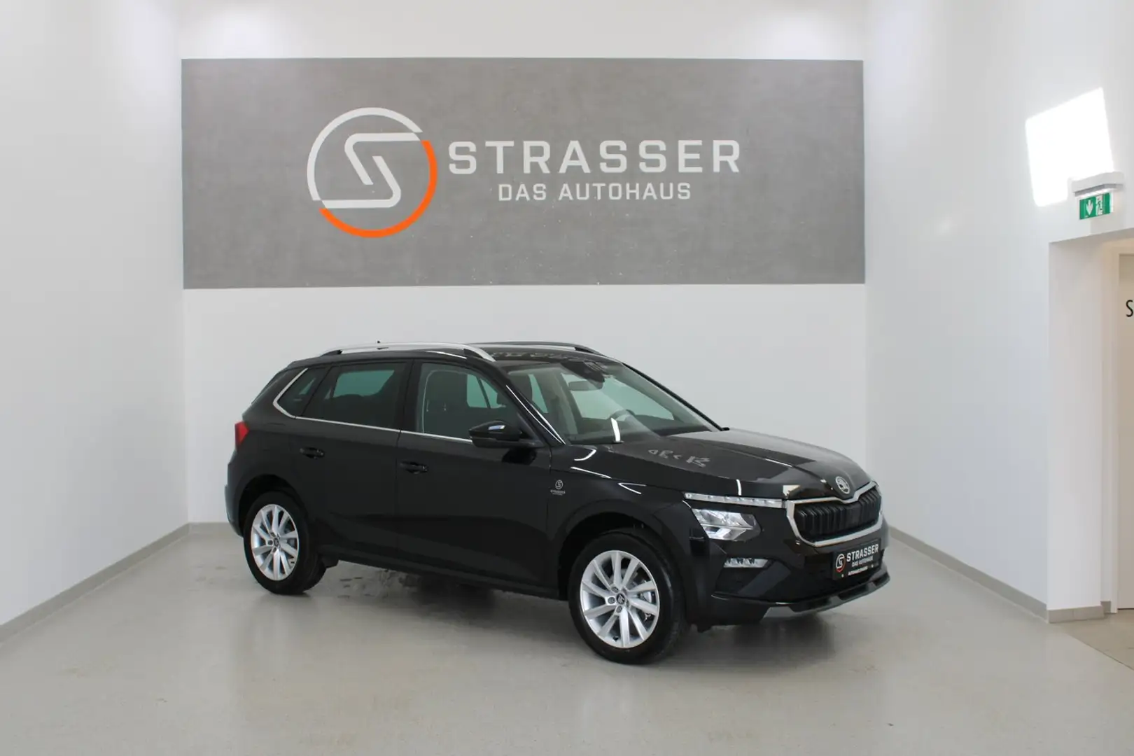Skoda Kamiq Selection TSI DSG Schwarz - 1