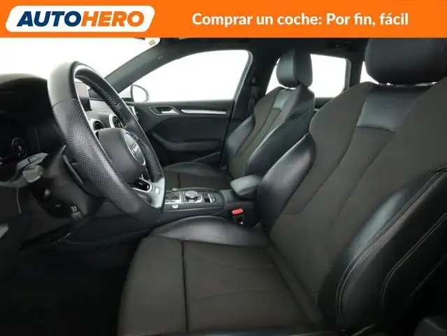Audi E-Tron view 11