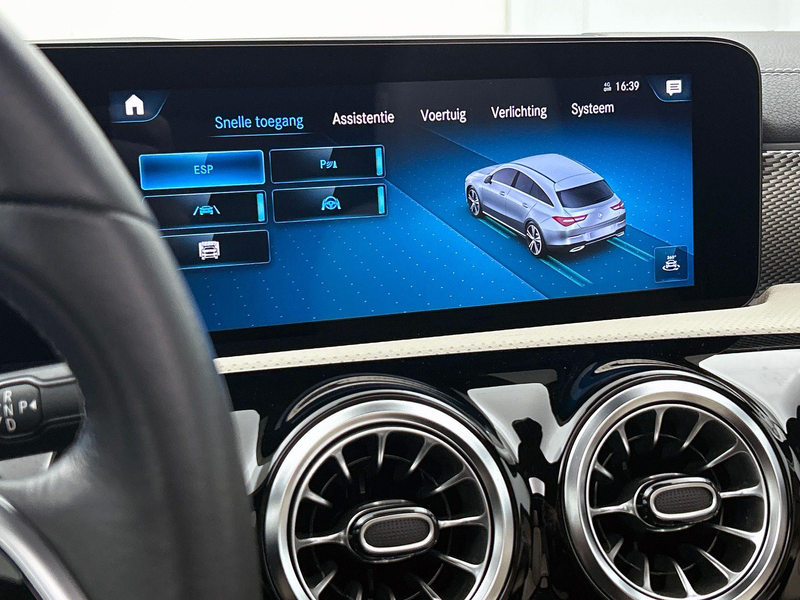 Mercedes-Benz CLA 180 Shooting Brake Business Solution Luxury | Panorama — photo 12