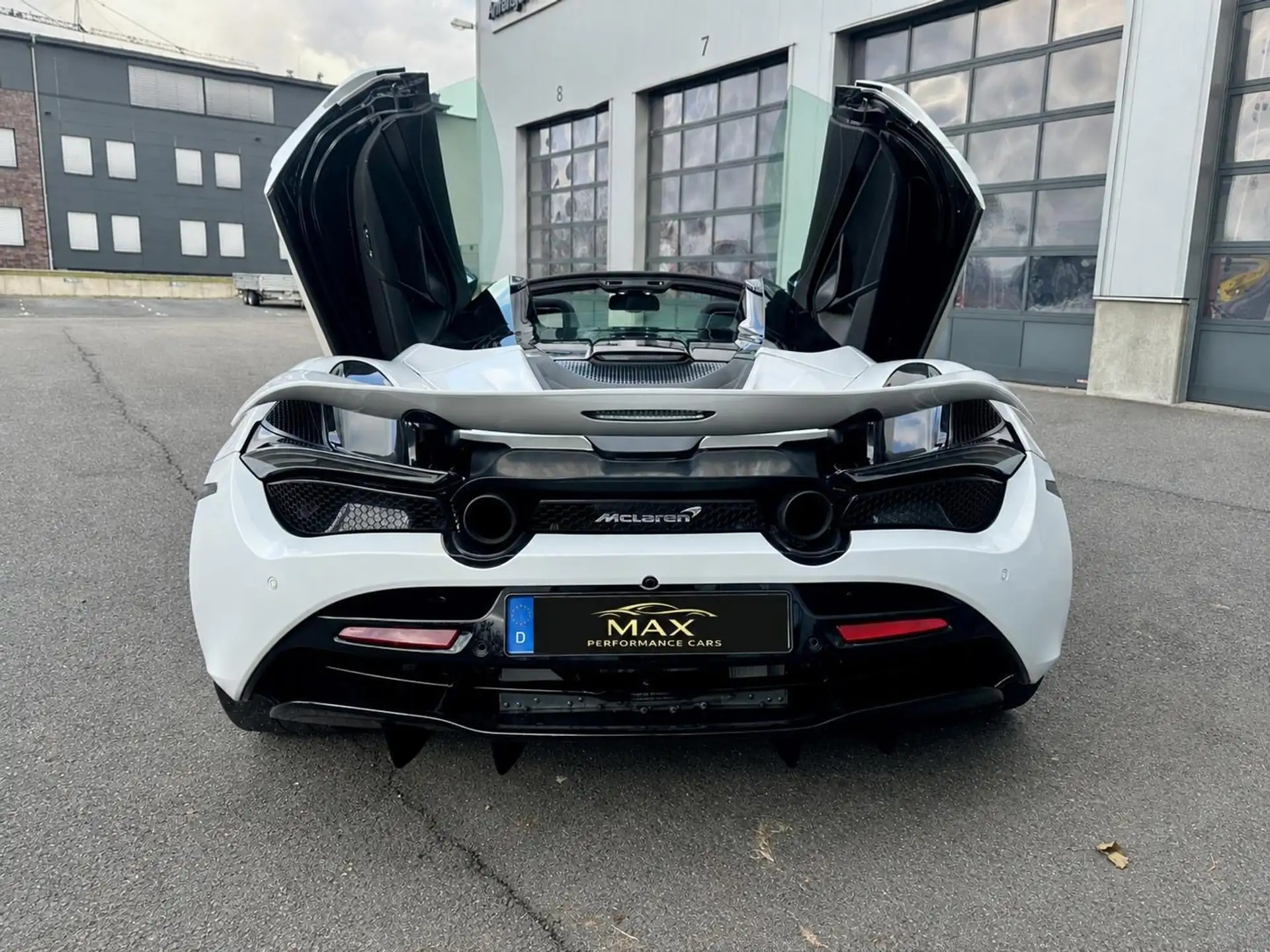 맥라렌 720S 720 Sport Spider 2023 흰색 사진 6