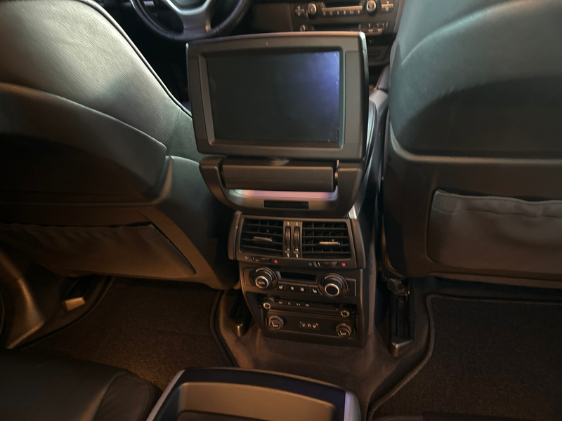 BMW X6 XDrive50i Executive Full Options. youngtimer. hele — photo 5