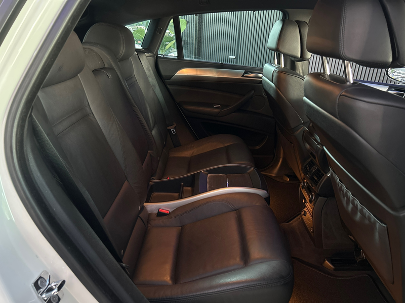 BMW X6 XDrive50i Executive Full Options. youngtimer. hele — photo 6