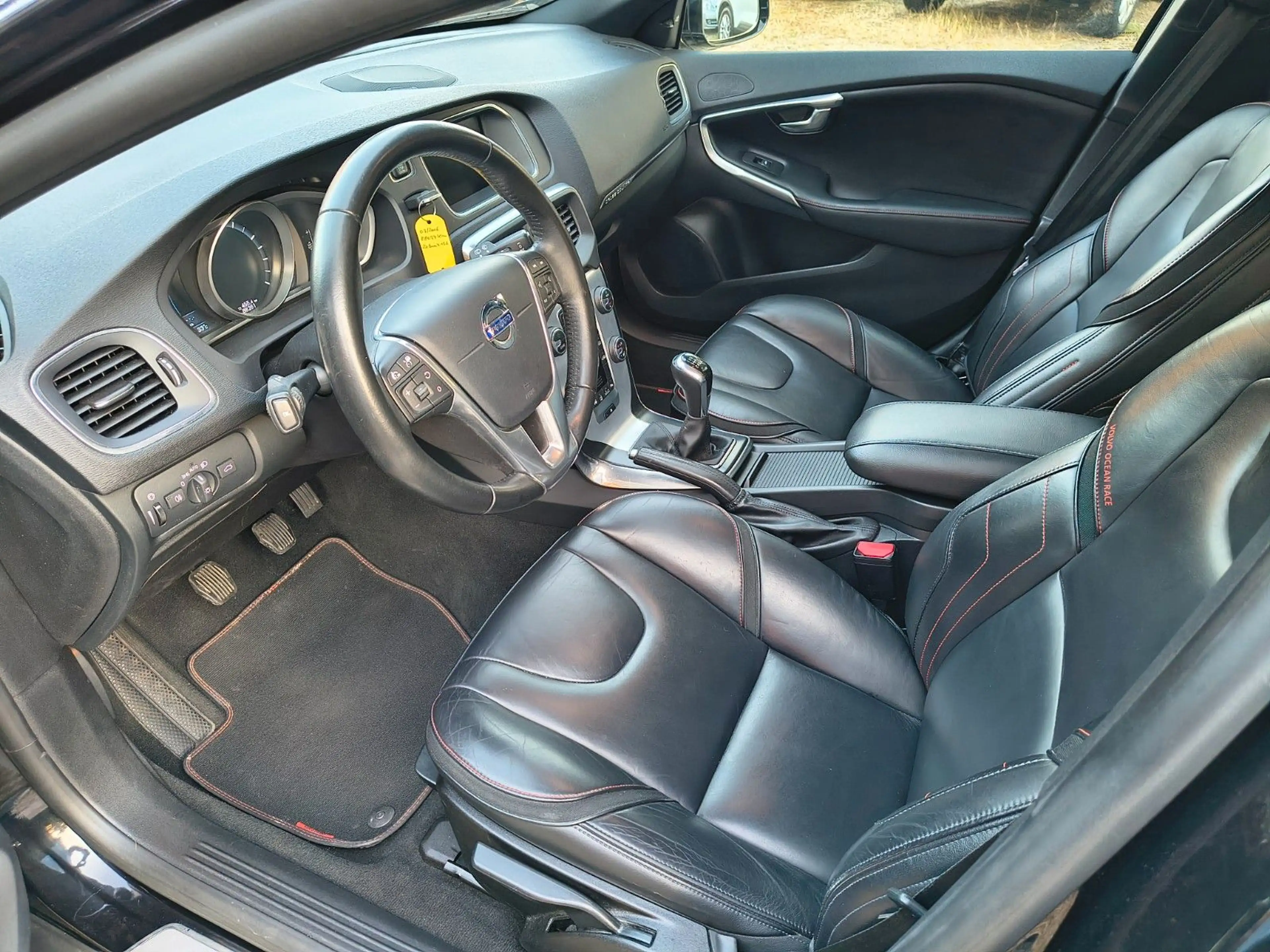 Volvo V40 Cross Country 2.0 Ocean Race HK Kam. — photo 12